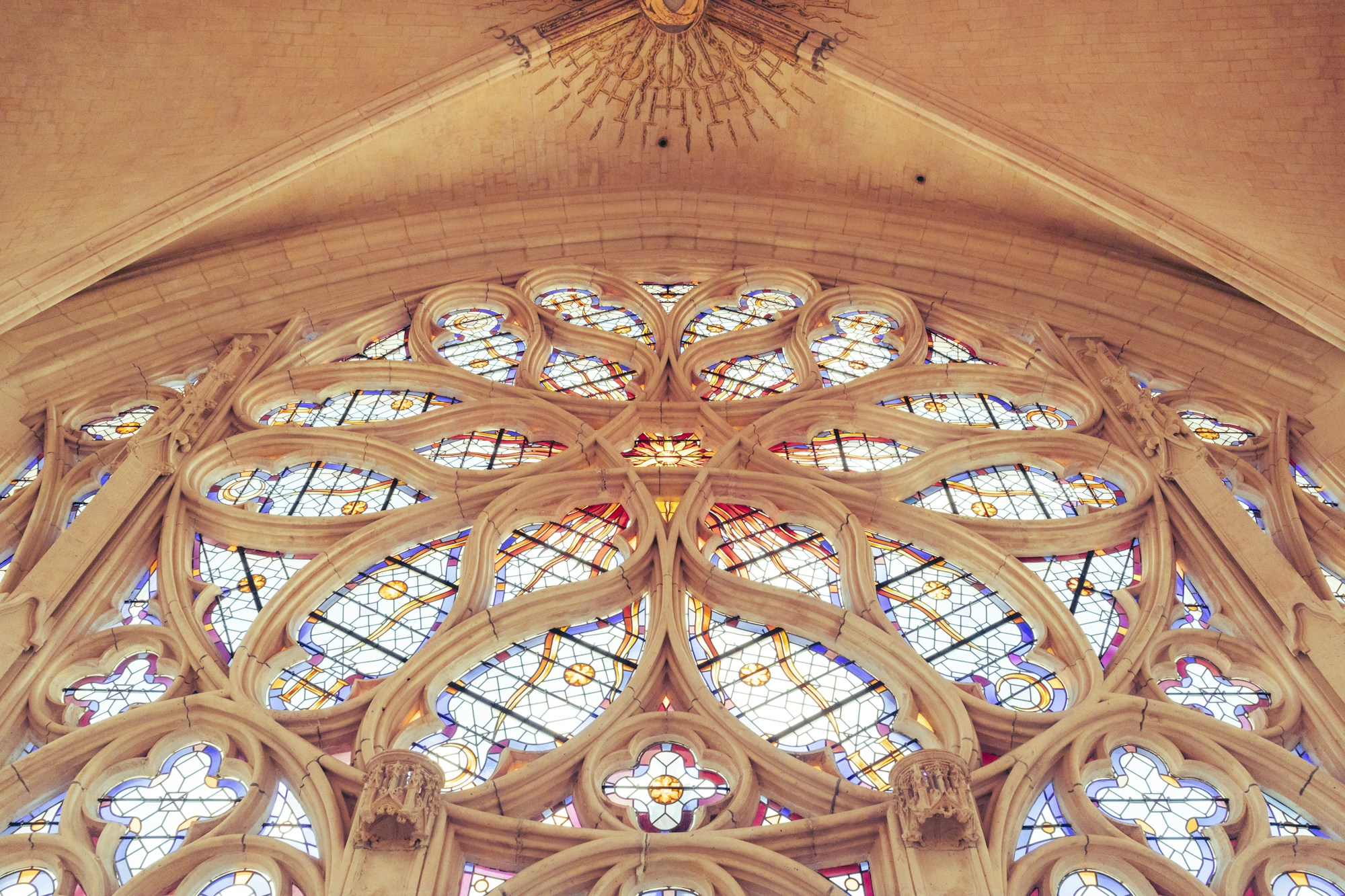 Exploring Vincennes: Local Delicacies, Restaurants, and Recipes