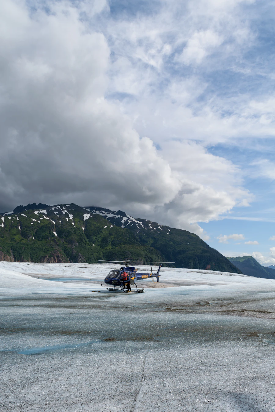 Floatplane landed on an Alaskan glacier