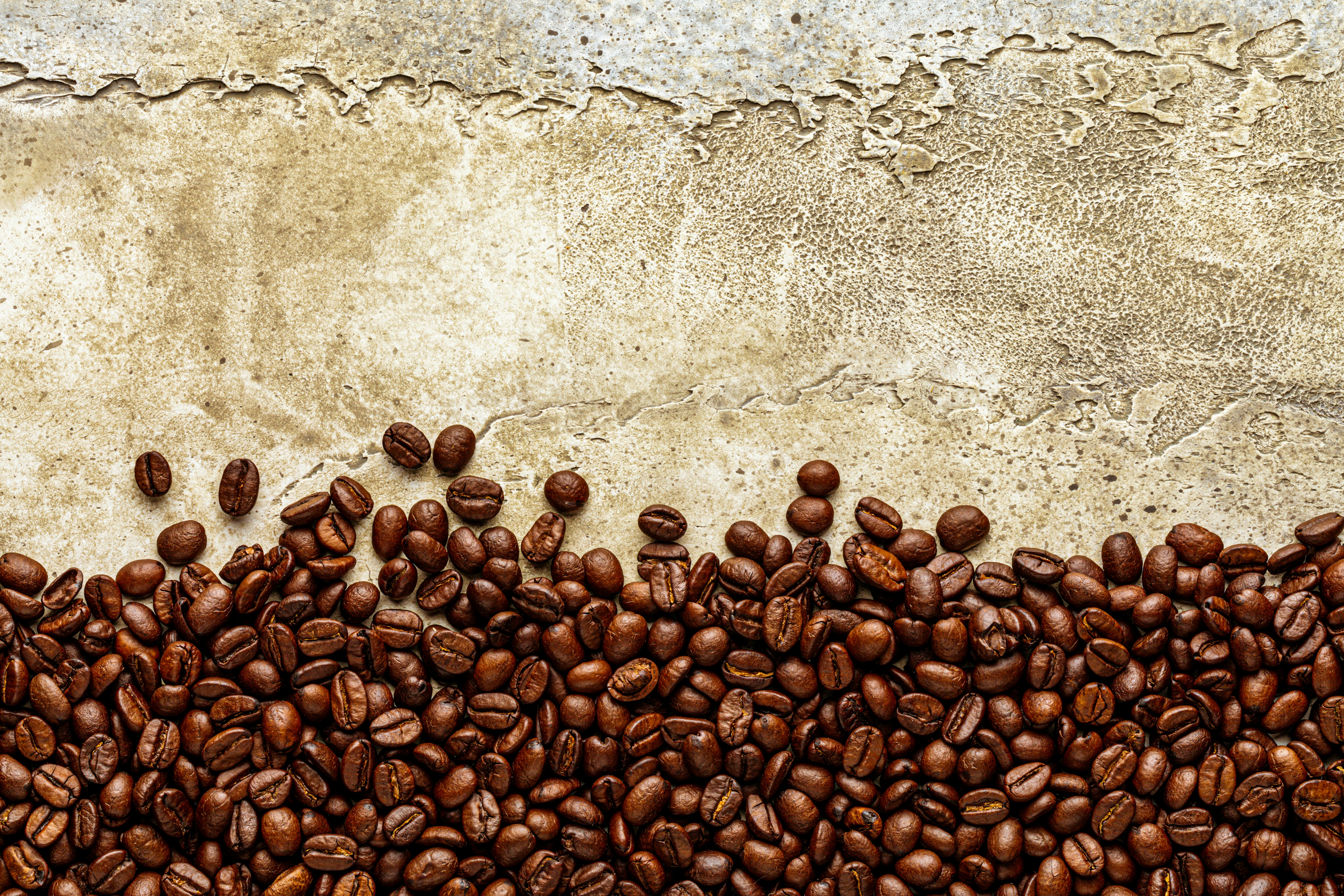 A group of coffee beans sitting on top of each other photo – Free Wallpaper  Image on Unsplash, image size:3000x2000