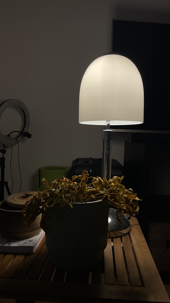 Warm Glow LED Lamp