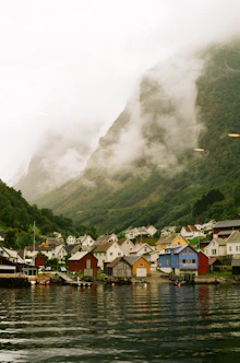 a body of water with a bunch of houses on it