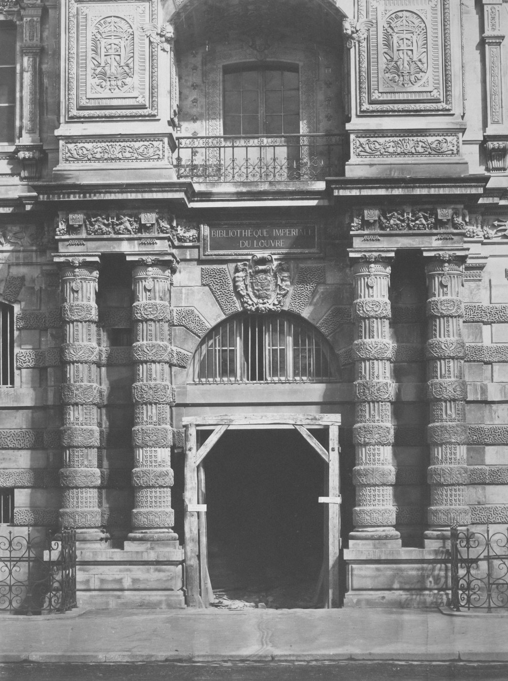 a black and white photo of an old building