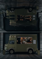 Photo of a food truck serving pastel and other snacks on a sunny day.