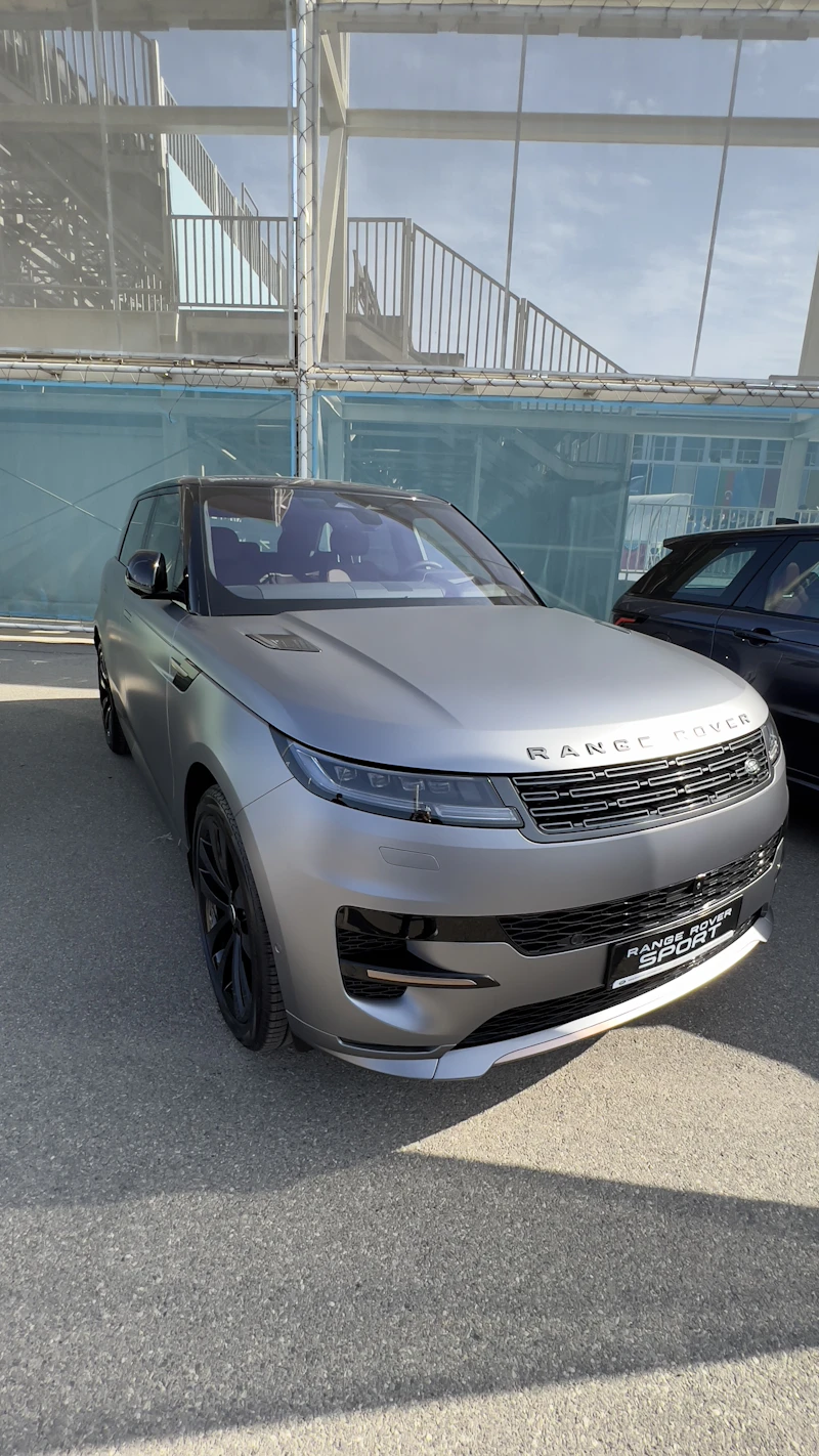 Range Rover Sport exterior view