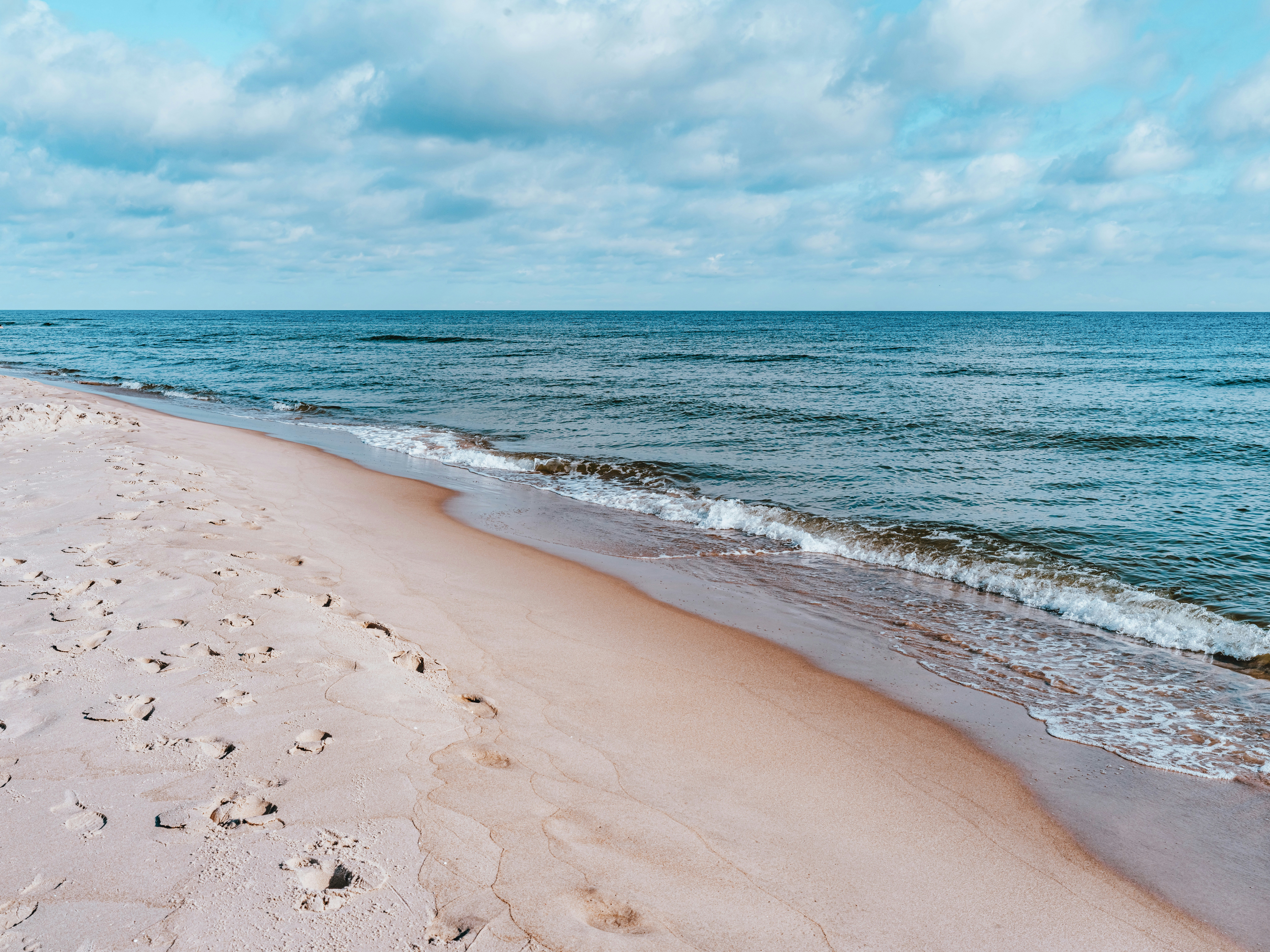 Photo by egorkomarov