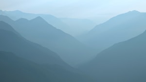 Mountain Range Tee