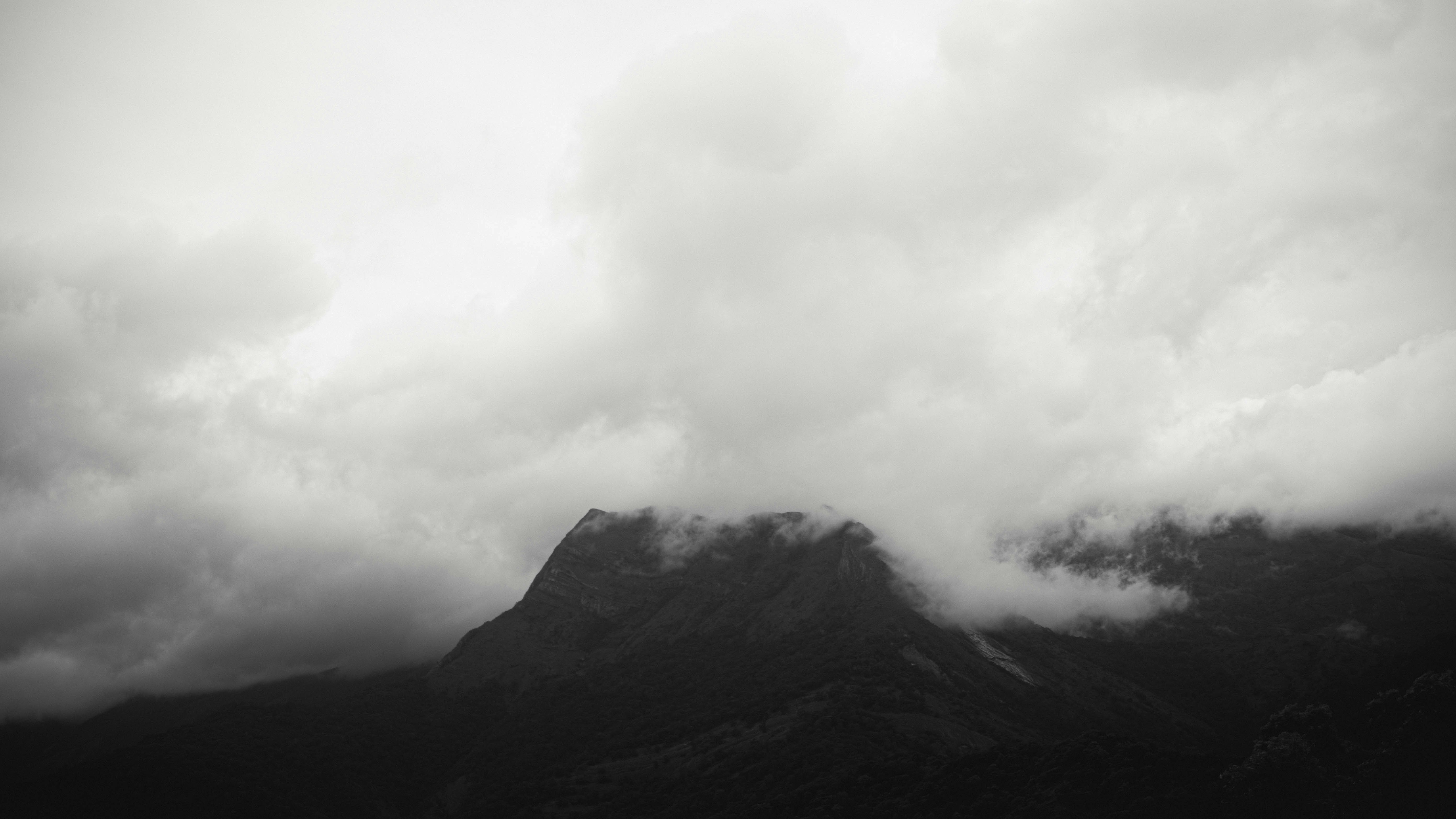 Photo by haythamkenway