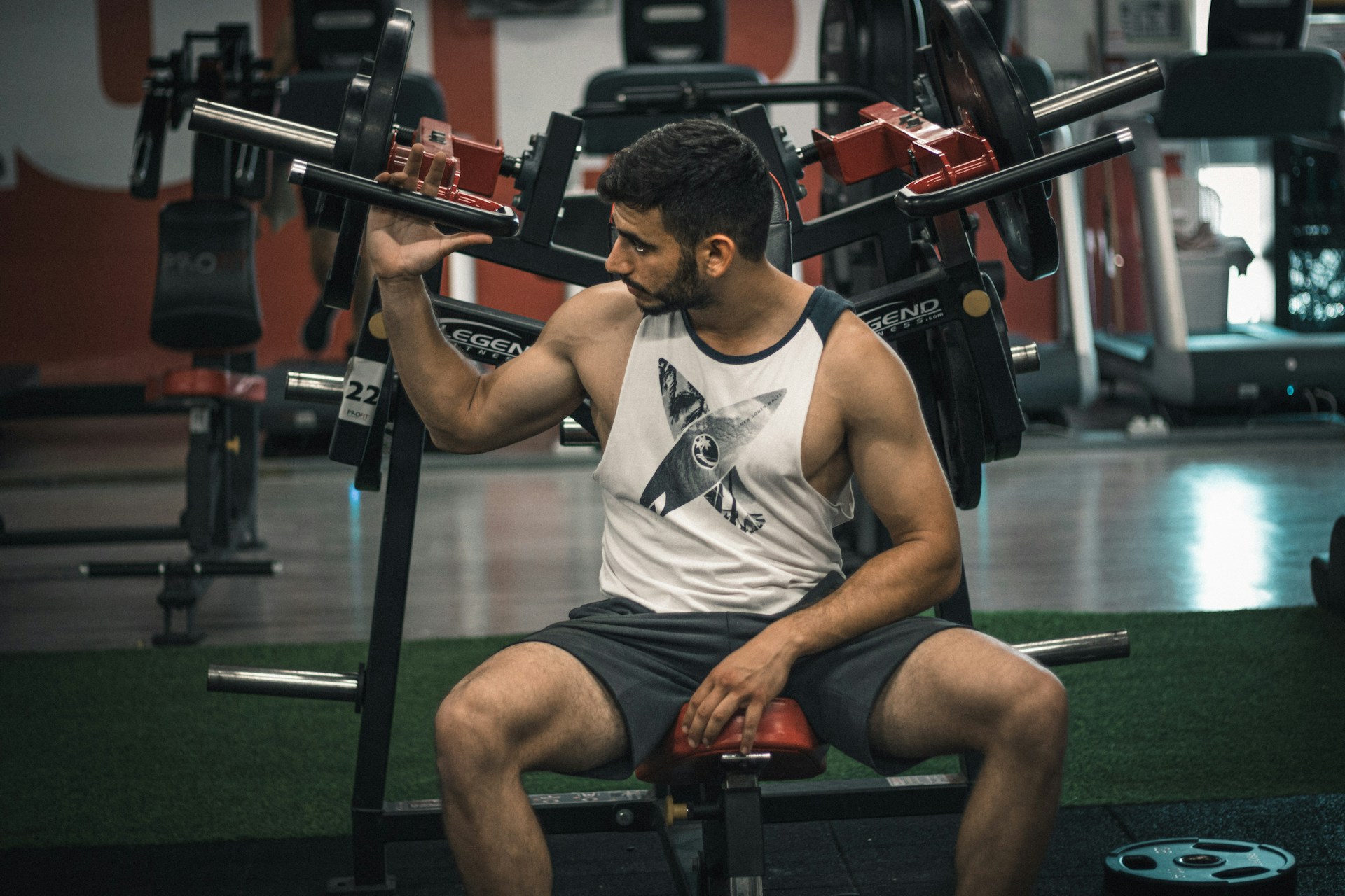 gray computer monitor