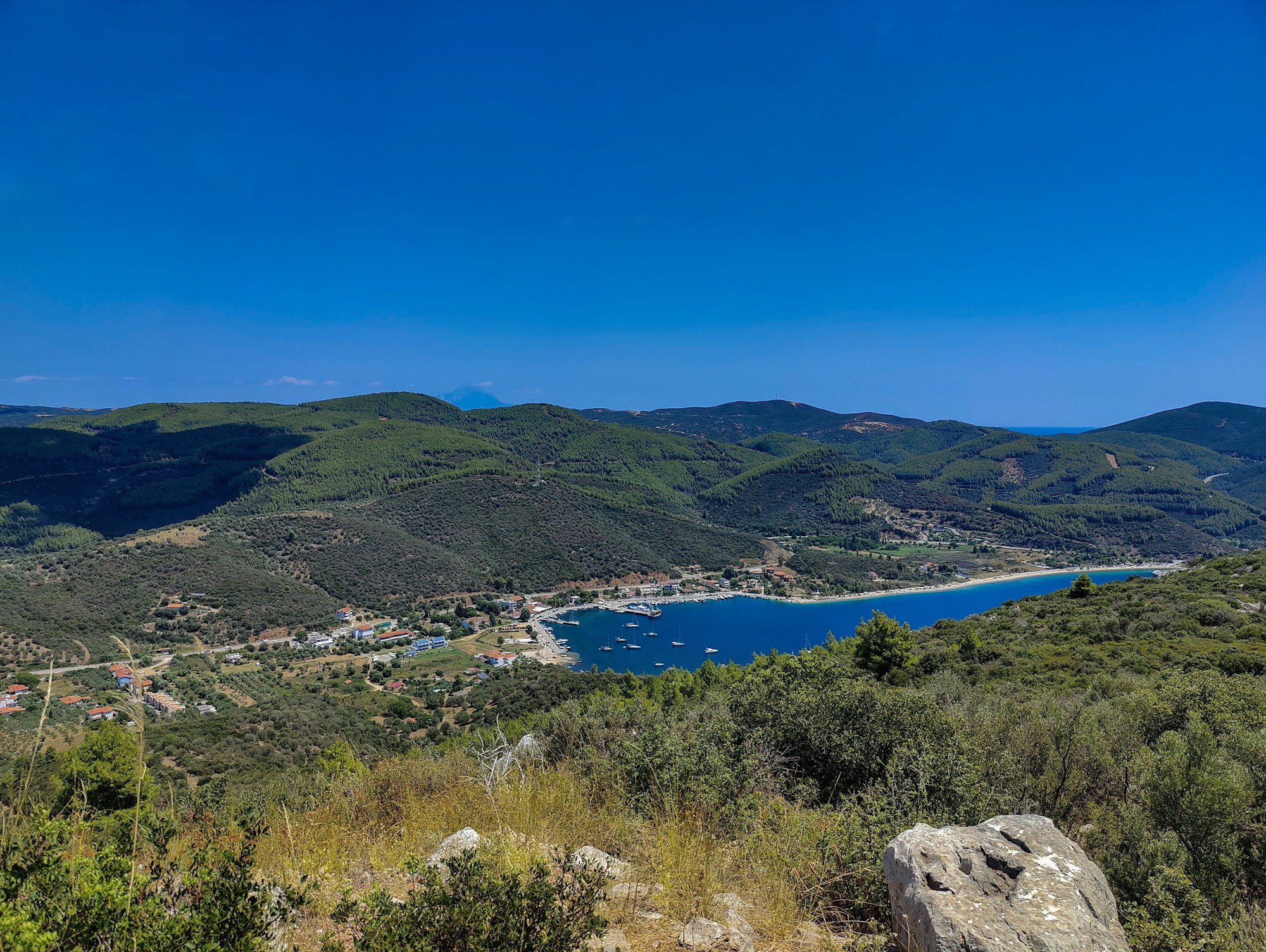 Optimal Weather and Seasons for Visiting Toroni: A Guide