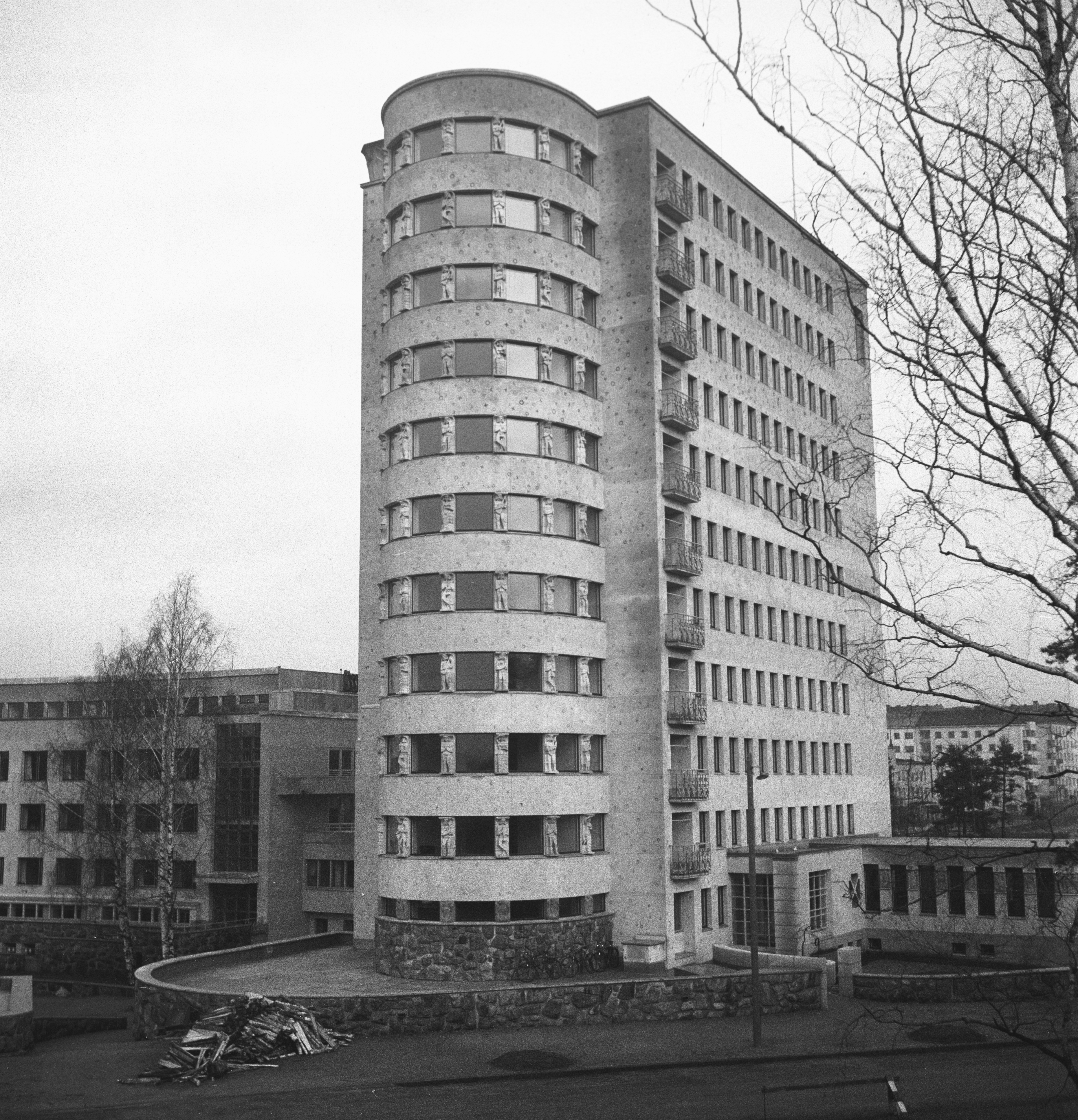 Photo by ylearchives