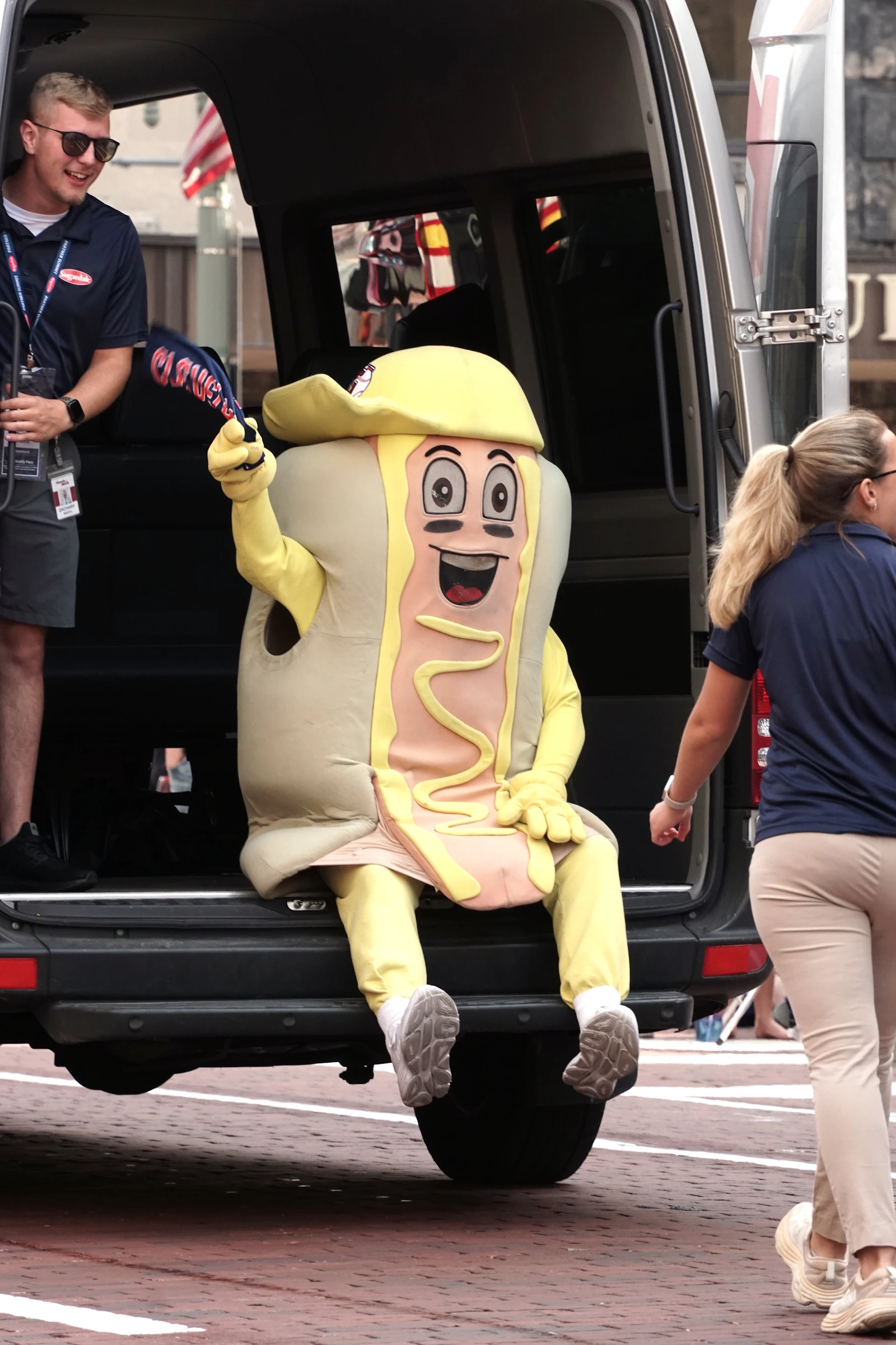 Royals Fans Beat the Clock to Build a Giant Hot Dog — and Win Free Food for the Whole Stadium