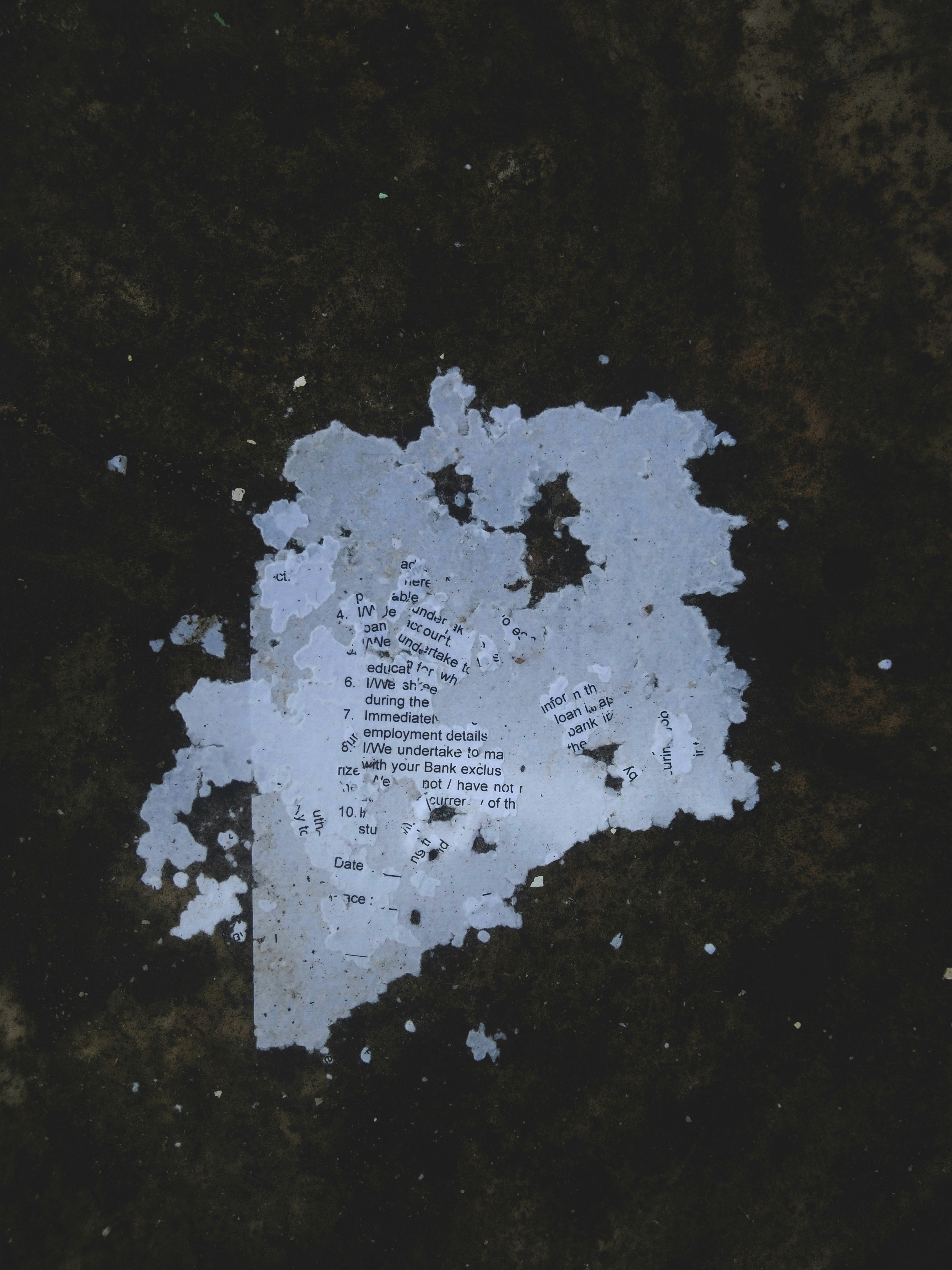 ein Blatt Papier mit Schrift darauf