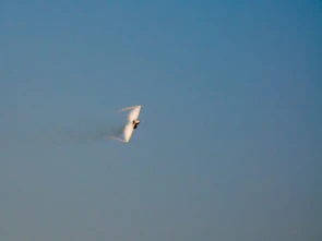 A radar screen capture highlighting an unidentified aerial phenomenon moving at high speed.