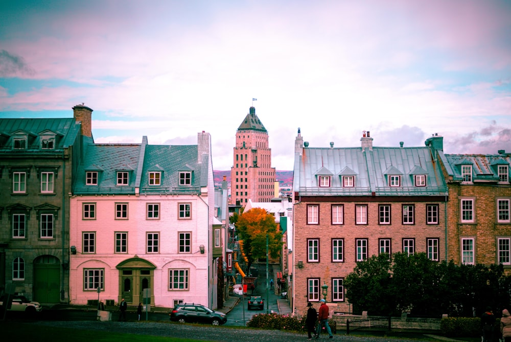 a group of buildings that are next to each other