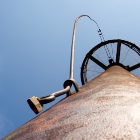 a view of the top of a metal structure
