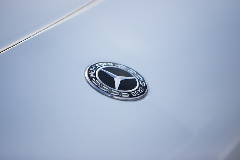 a close up of the emblem on a car