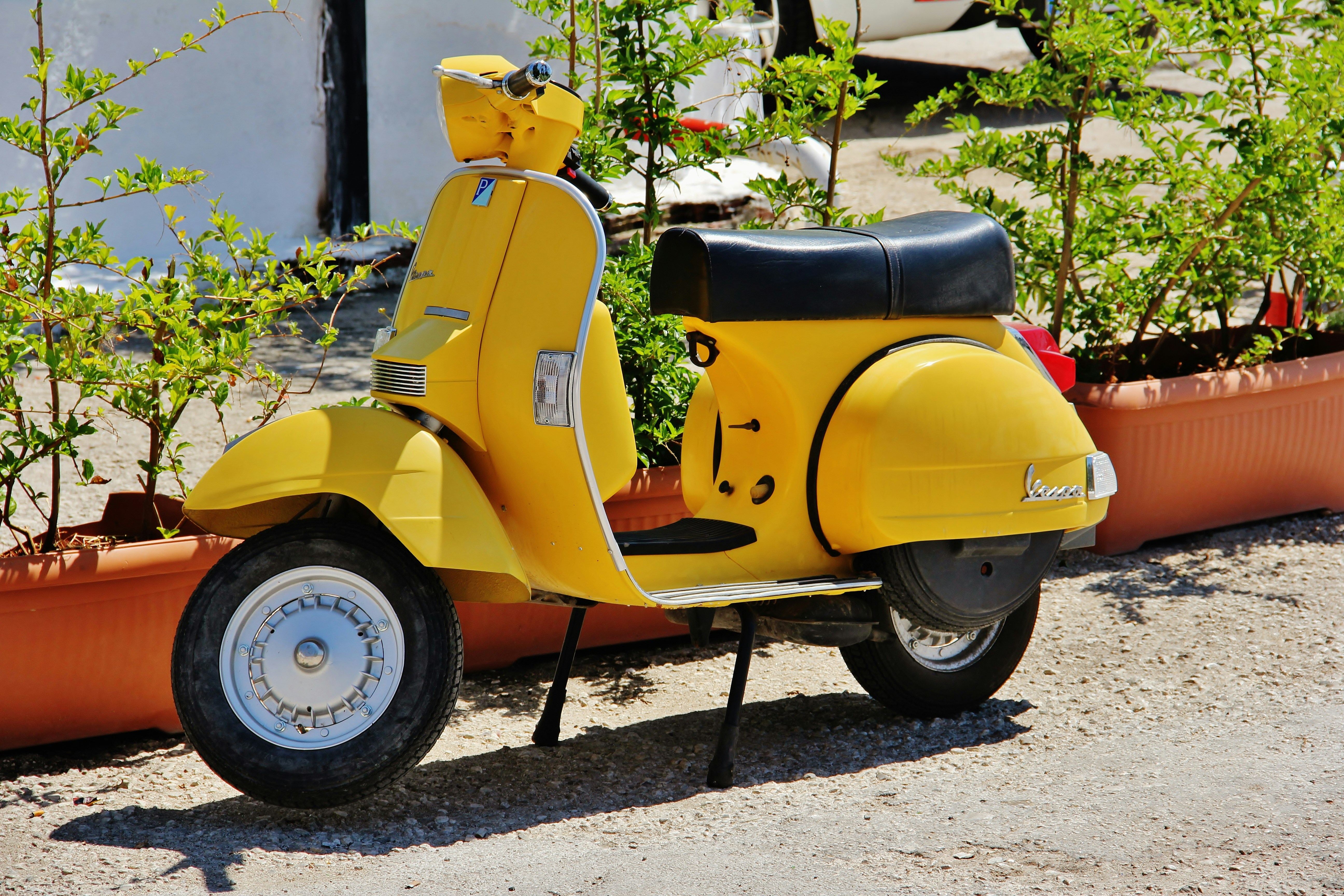 Vespa jaune