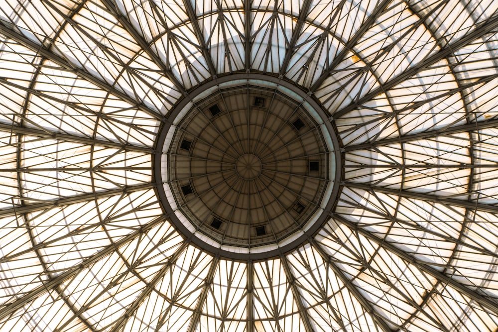 a view of the ceiling of a large building