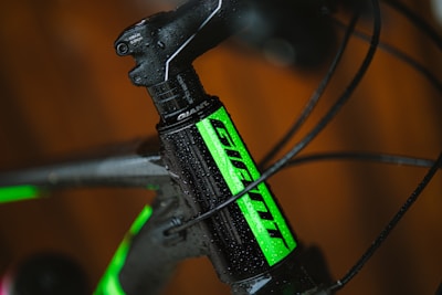 Close-up of a waterproof rack’s durable coating resisting rain droplets.