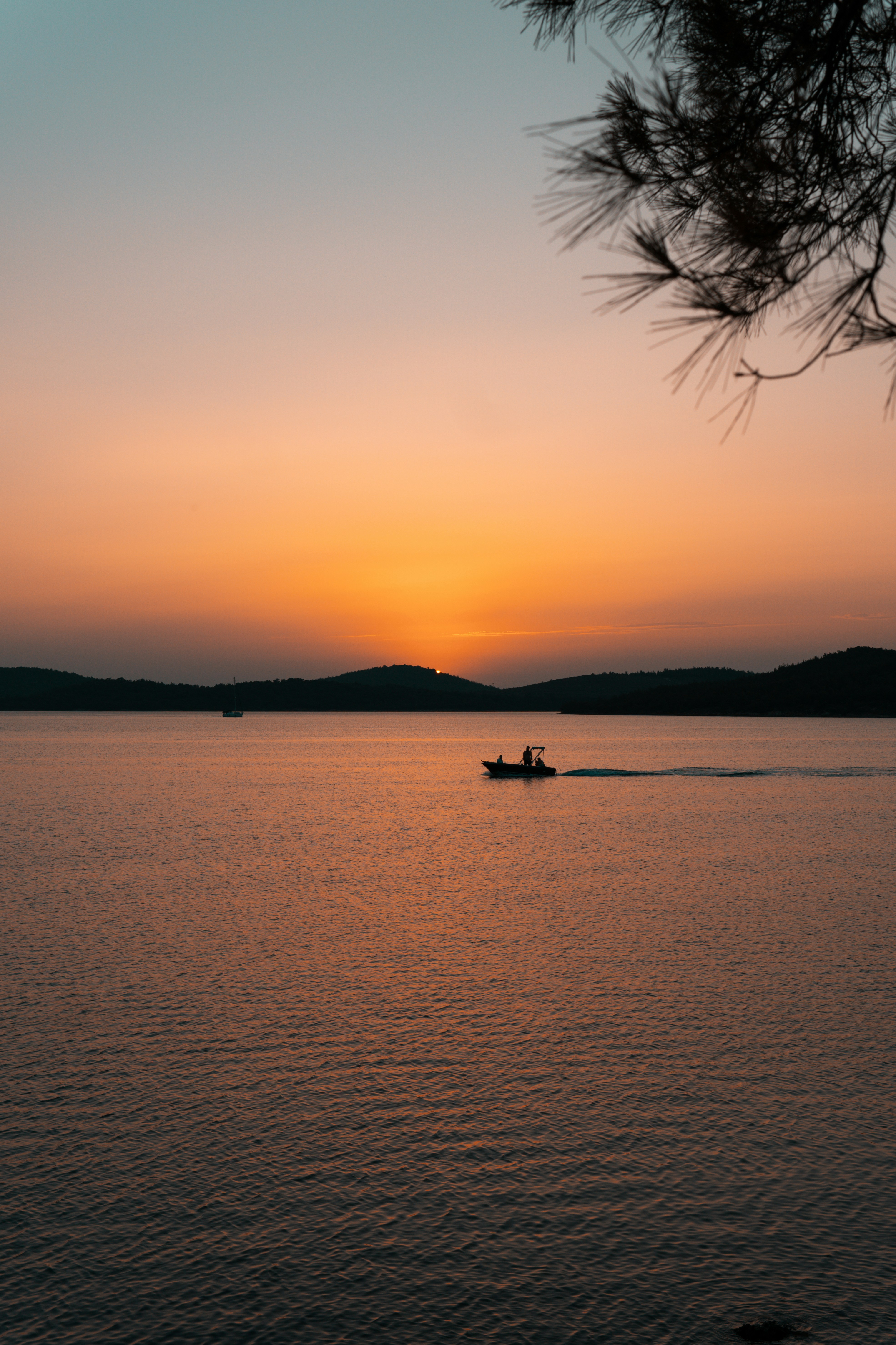 Photo by mertkahveci