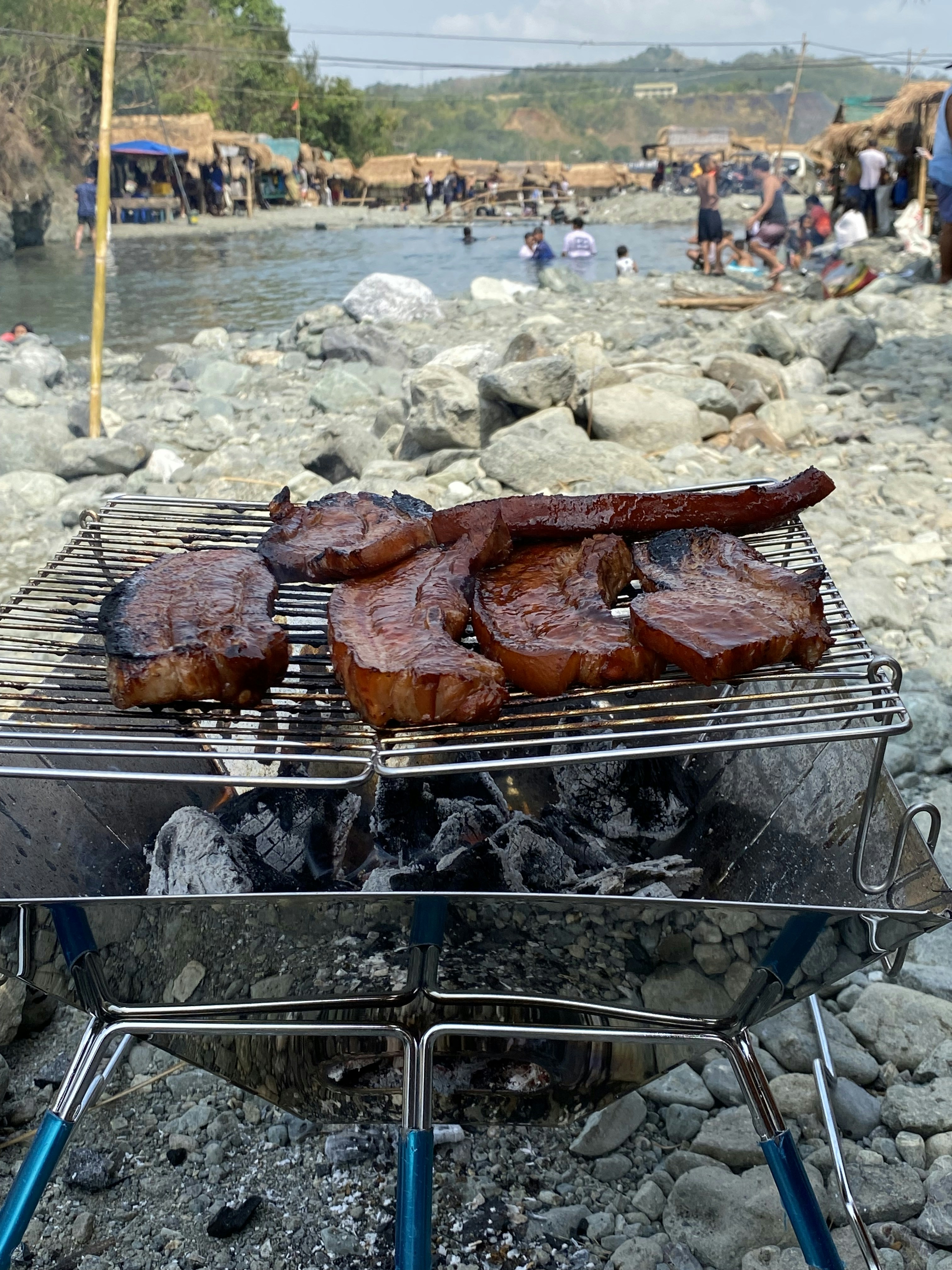 Glamping activities such as SUP and beach BBQ