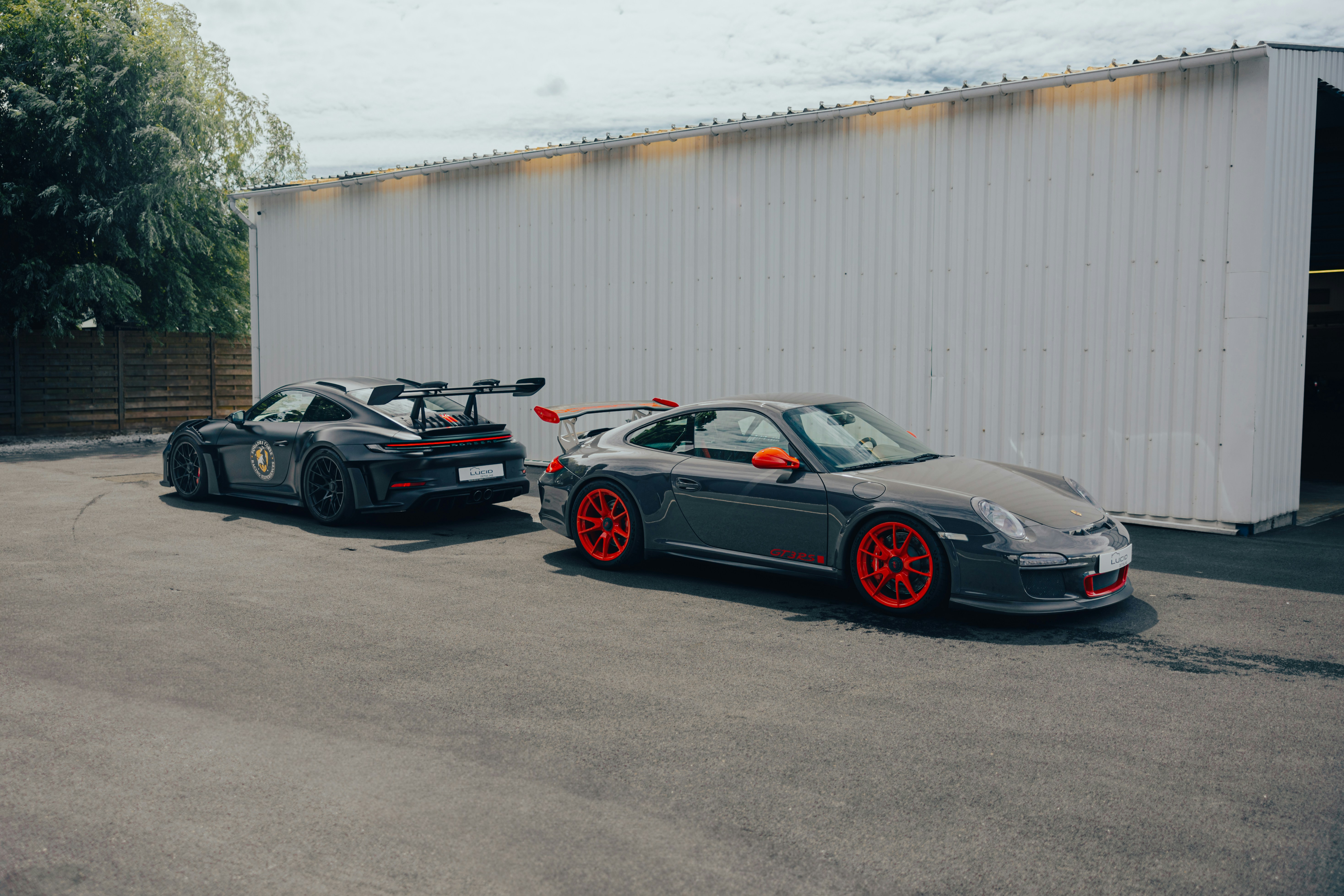 Photo by lorenzohamers