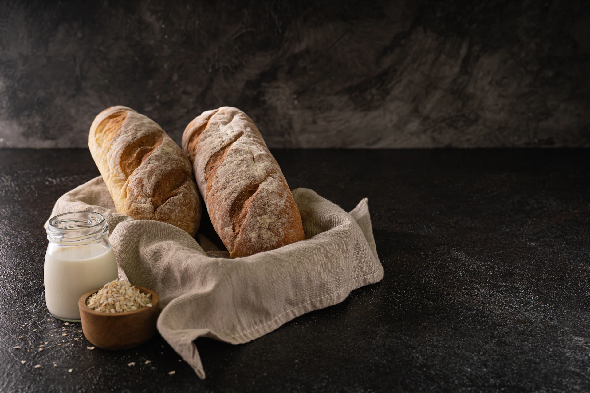 black and white bed linen