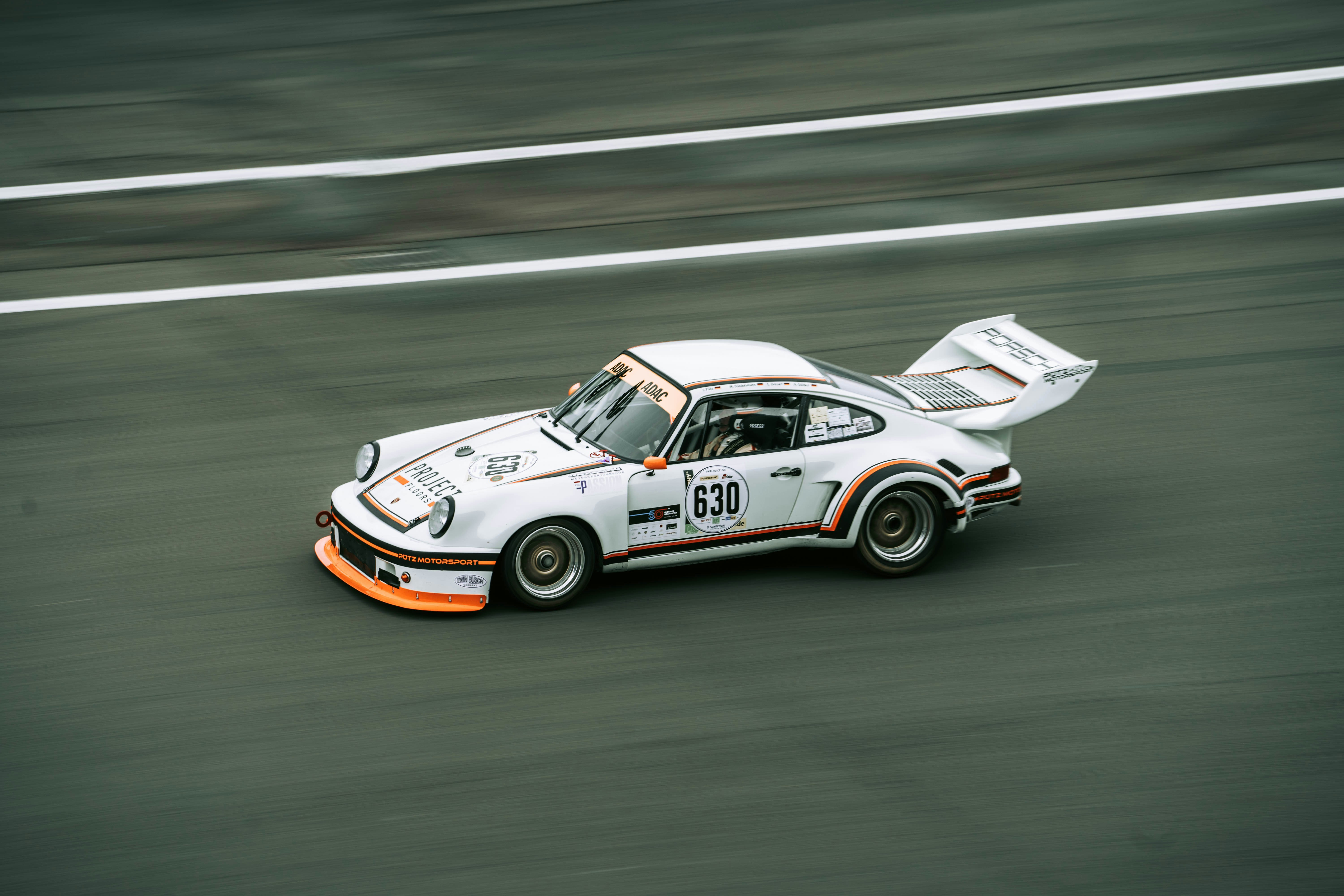 Photo by konstantin_rmy