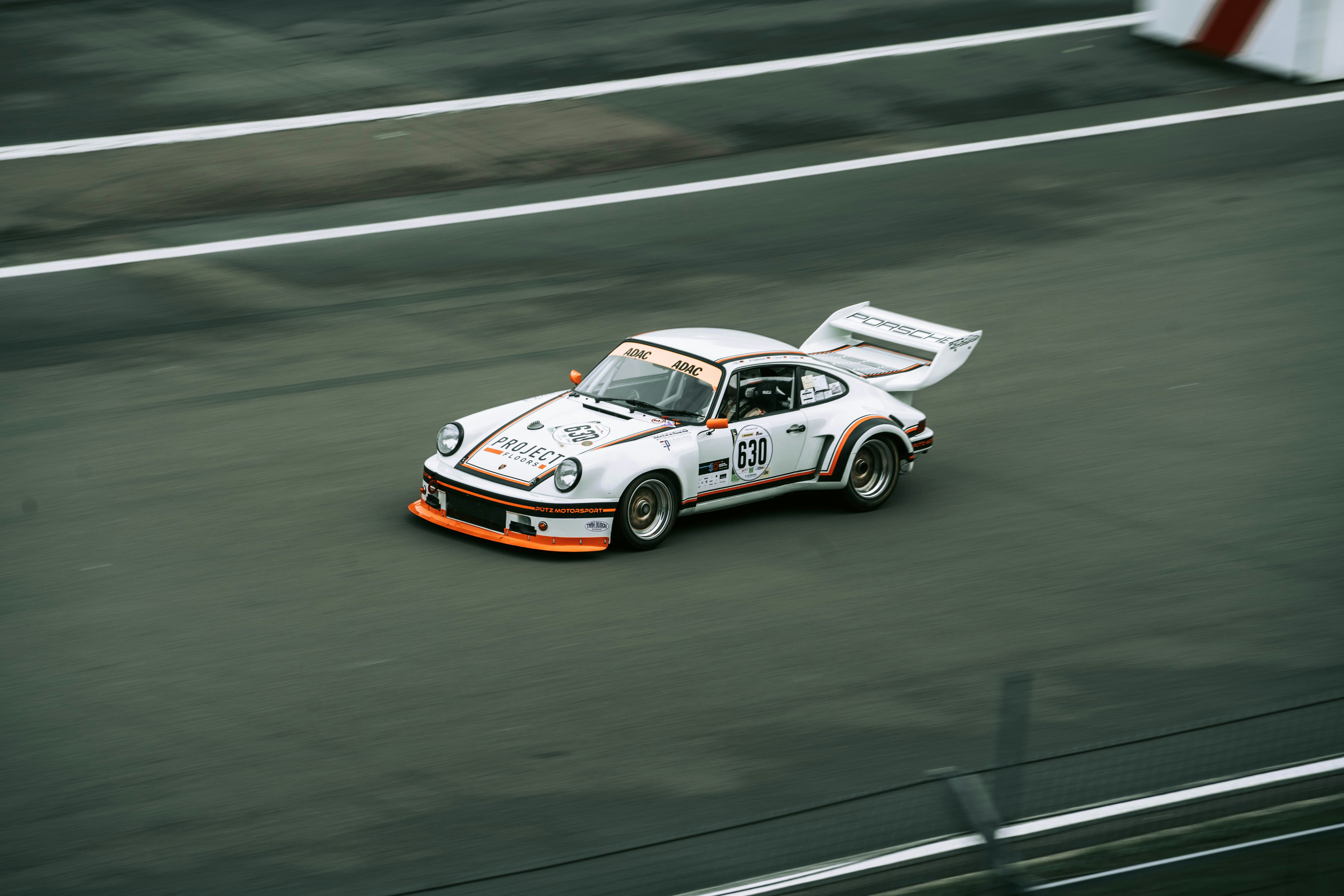 Photo by konstantin_rmy