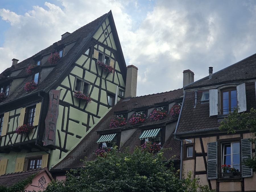 Colmar, maisons à colombages fleuries