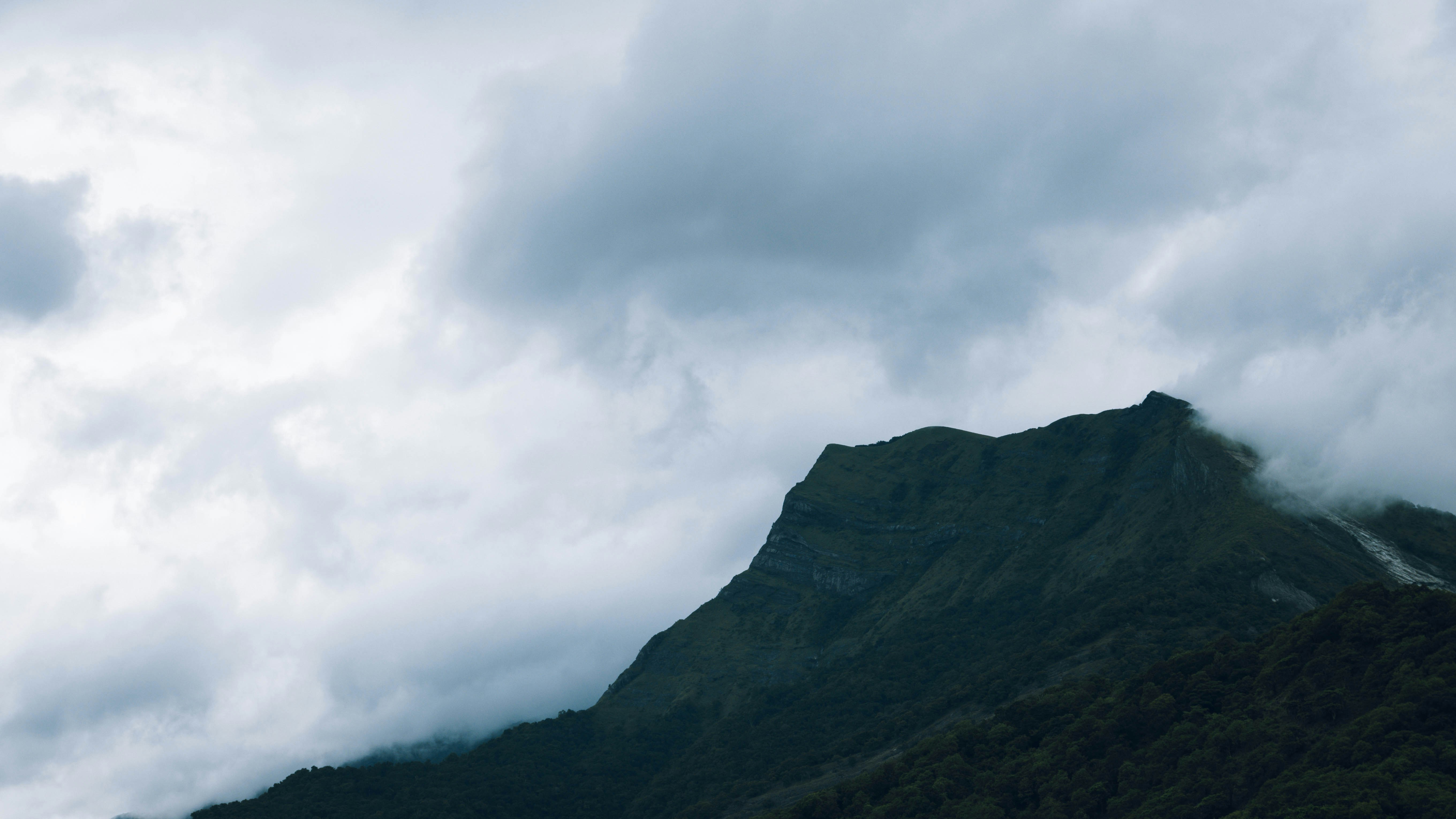 Photo by haythamkenway