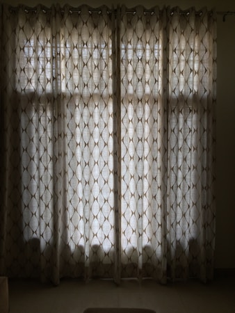 Understanding Decent House Curtains: Your Go-To for Drapery Solutions in Dubai