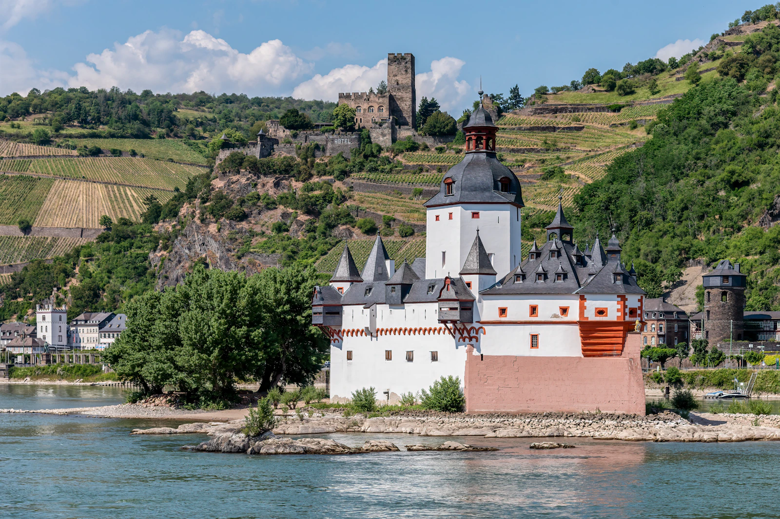 European riverside scenery along the Rhine