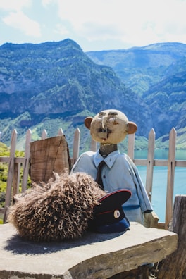 Finished fanhats displayed on mannequins with the Norwegian landscape in the background.
