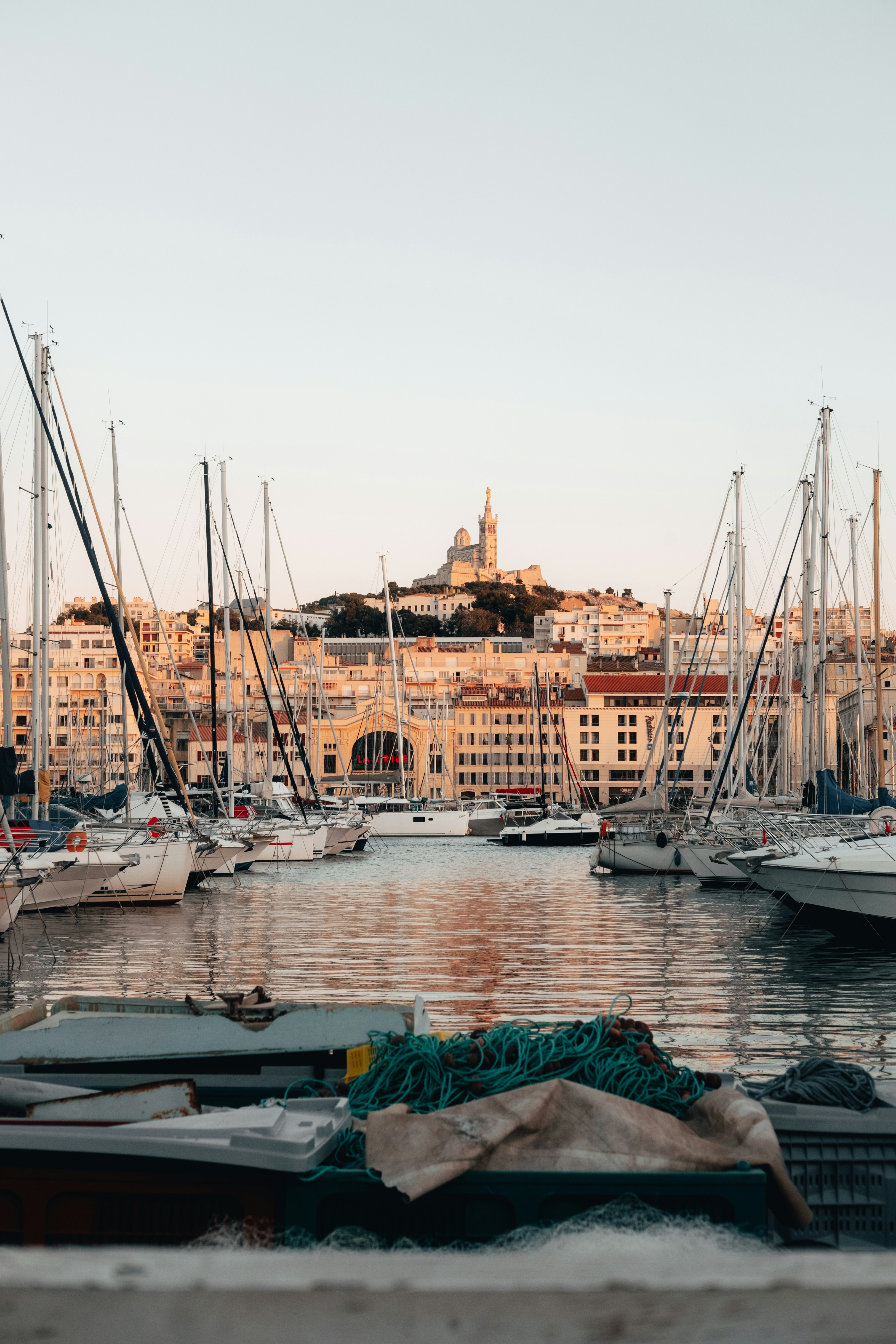 Photo by k_sariwating