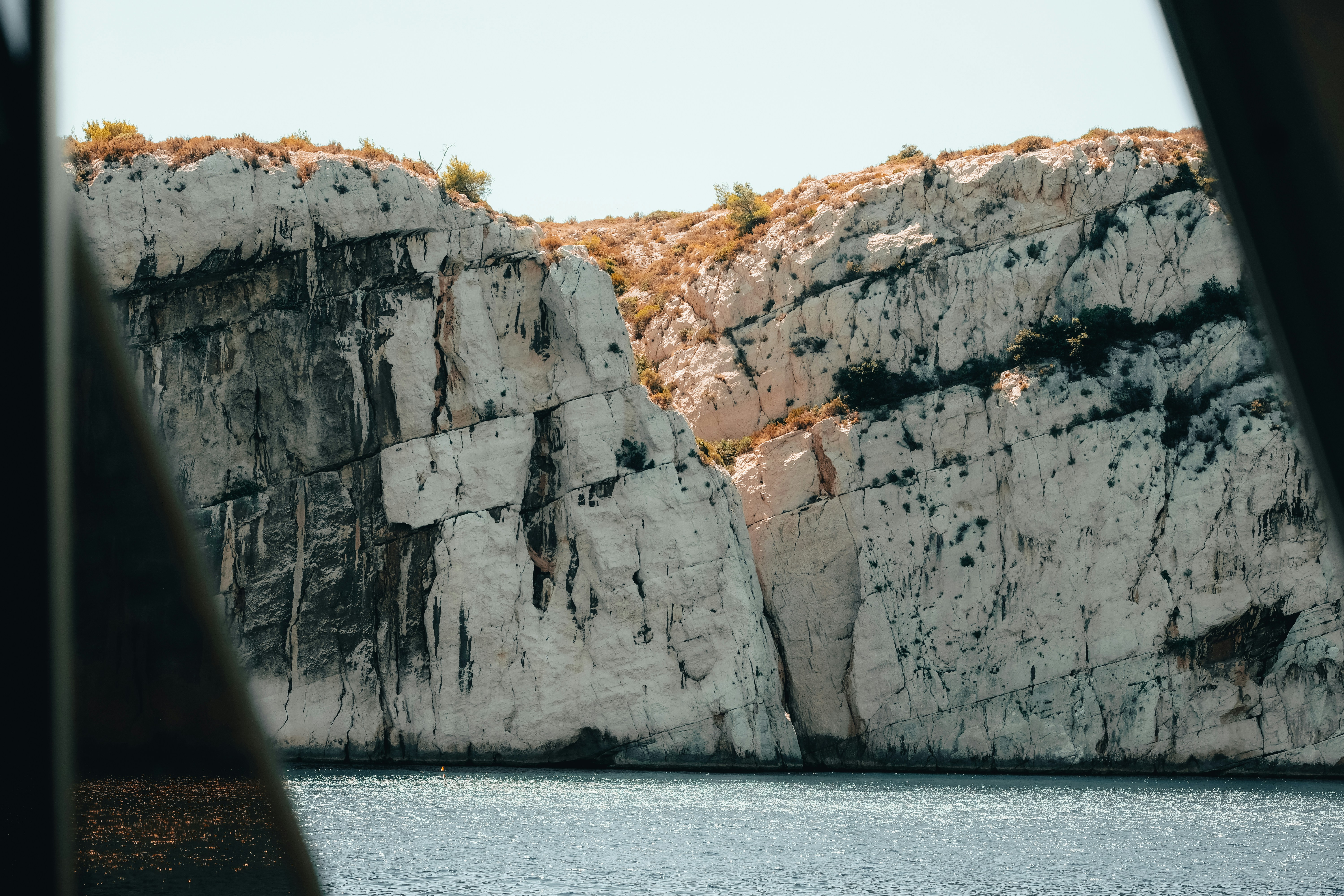 Choose from a curated selection of ocean wallpapers for your mobile and desktop screens. Always free on Unsplash.