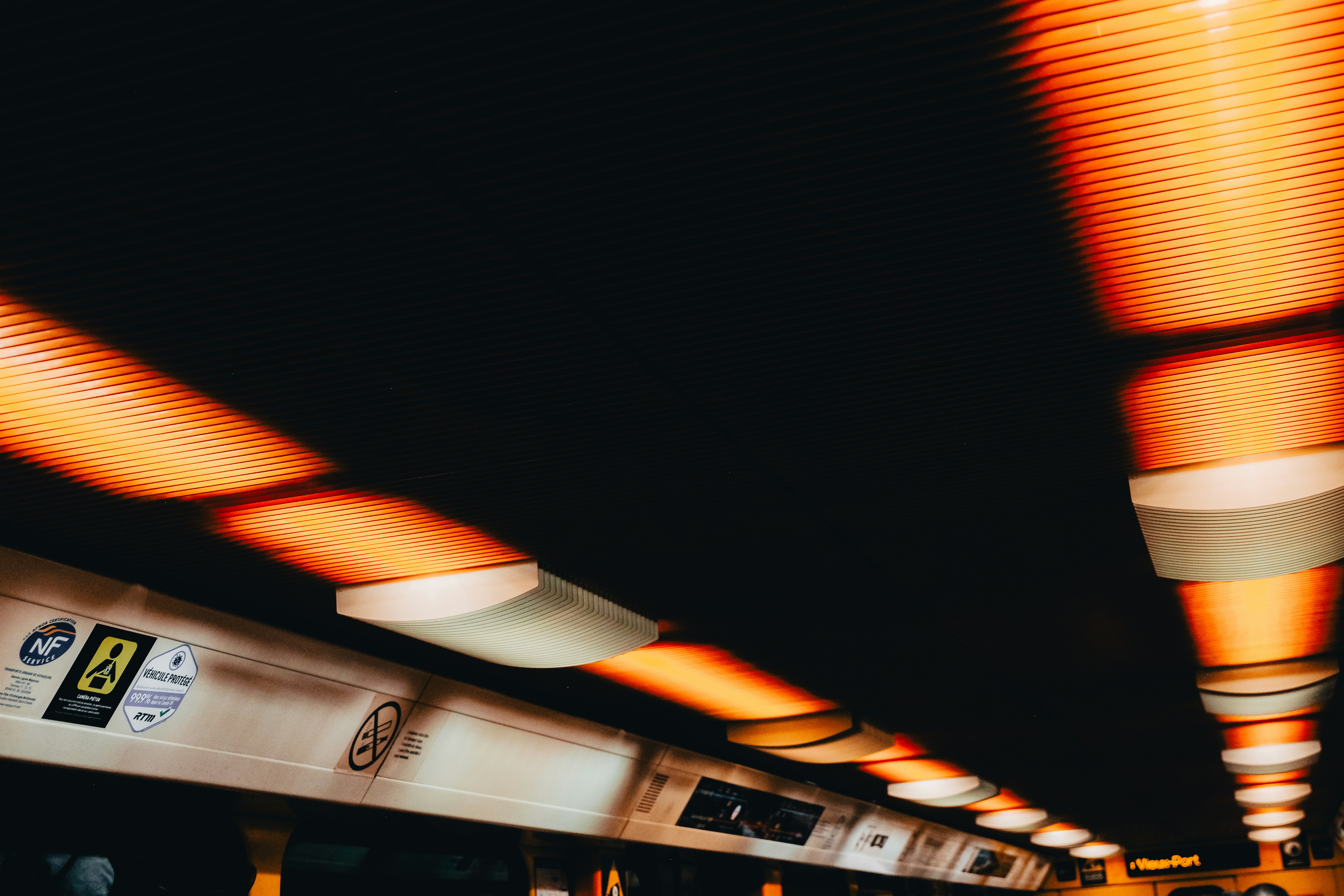 Photo by k_sariwating