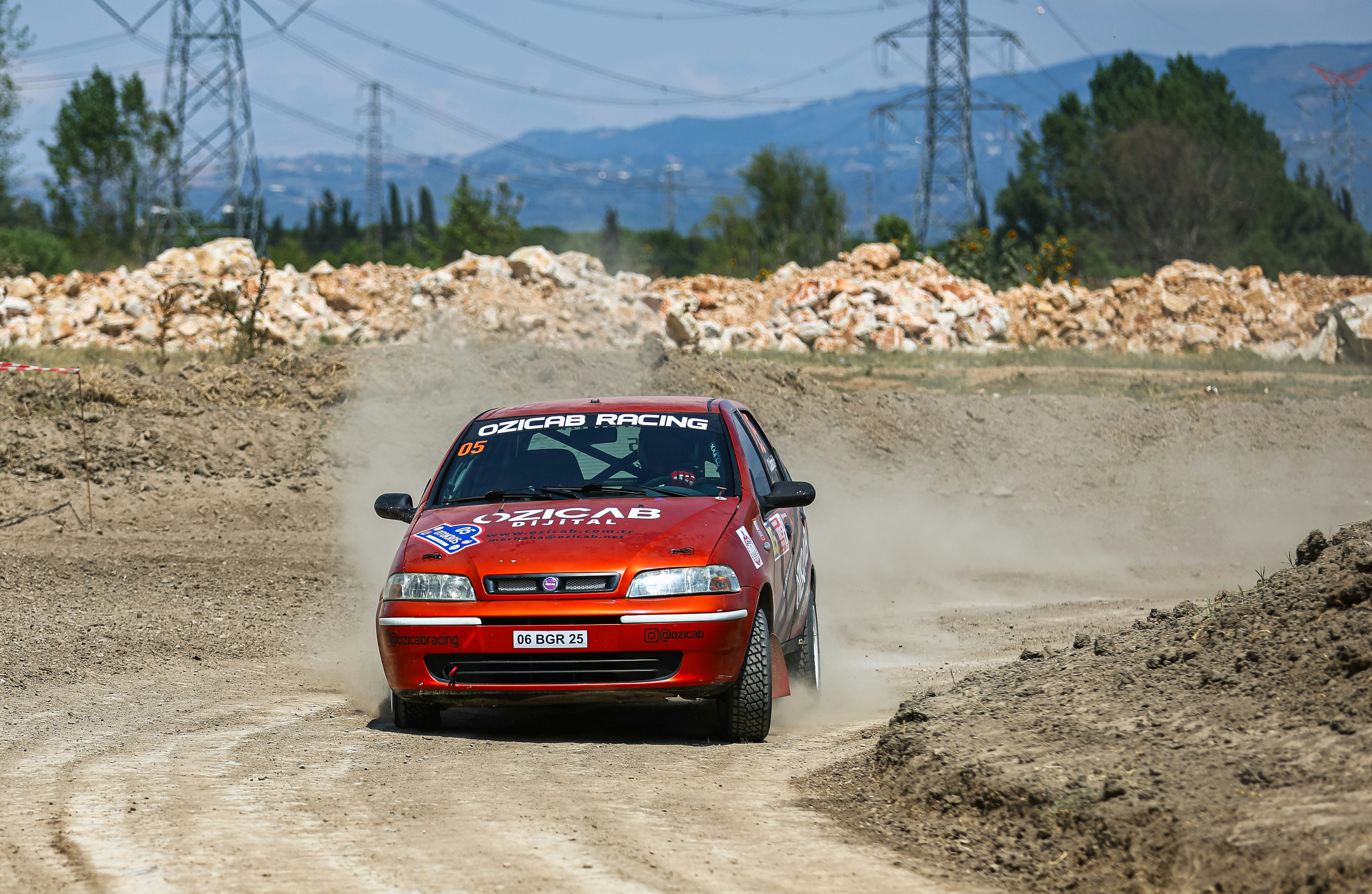 Photo by ozicabracing