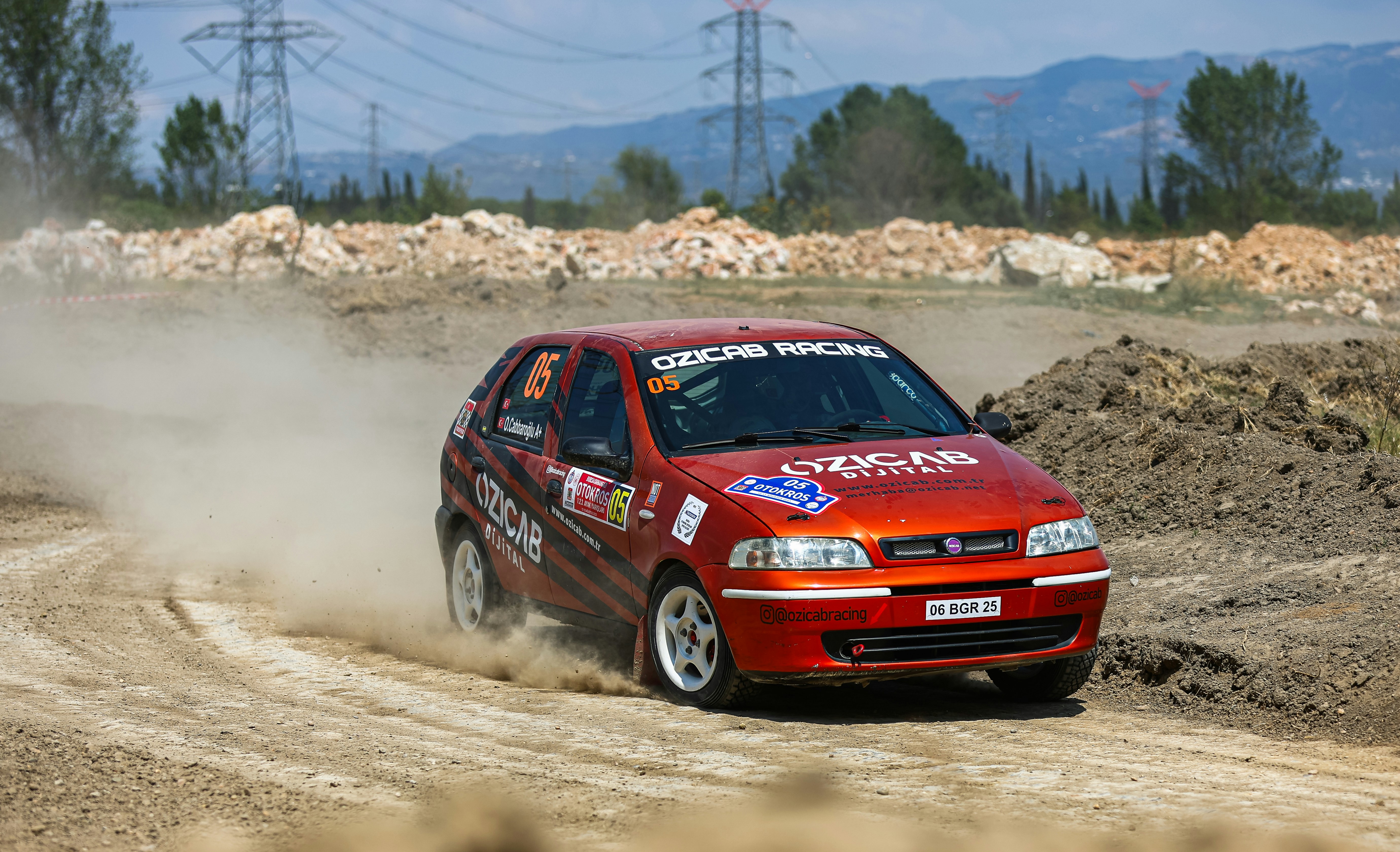 Photo by ozicabracing