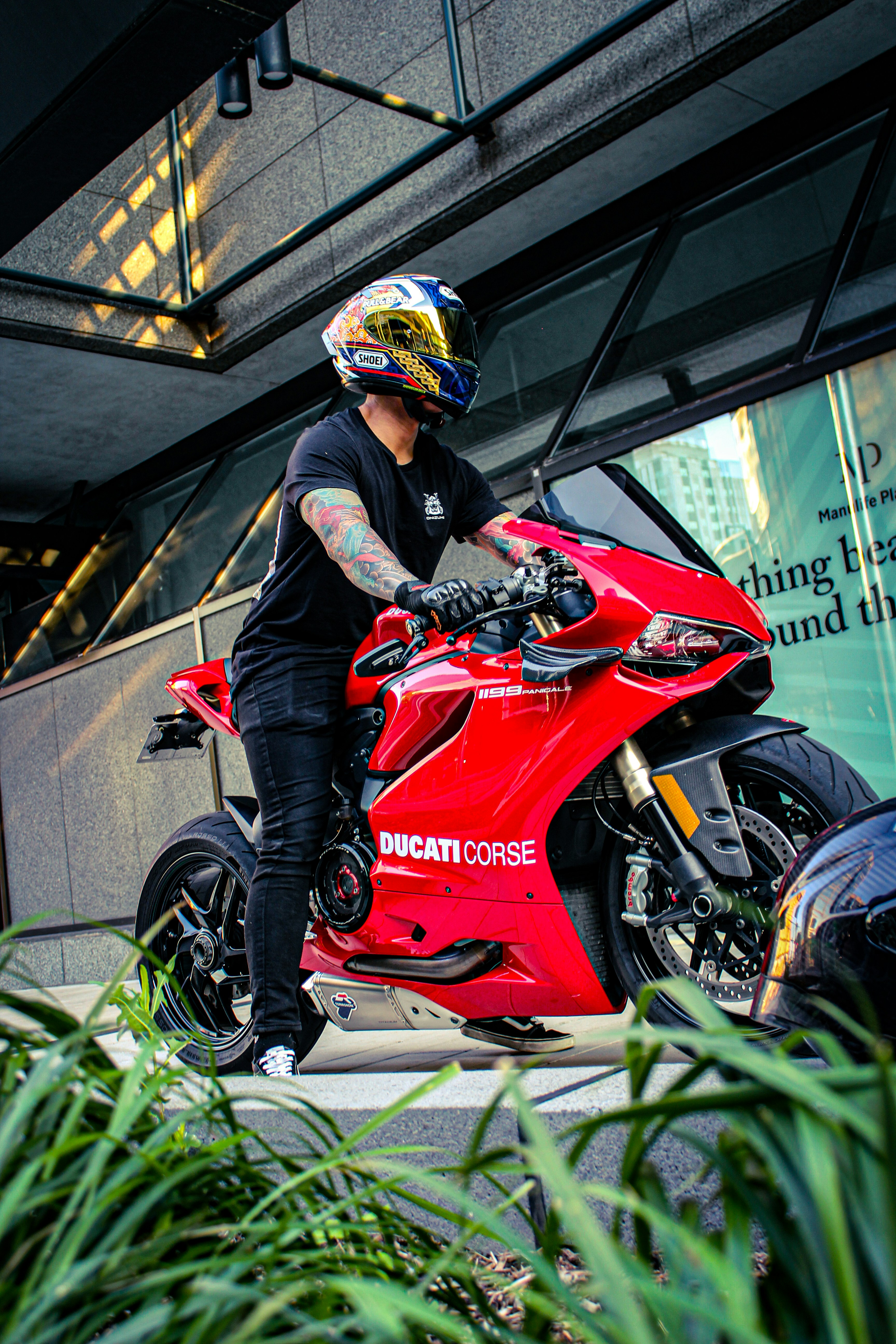 Photo by ronnzymoto
