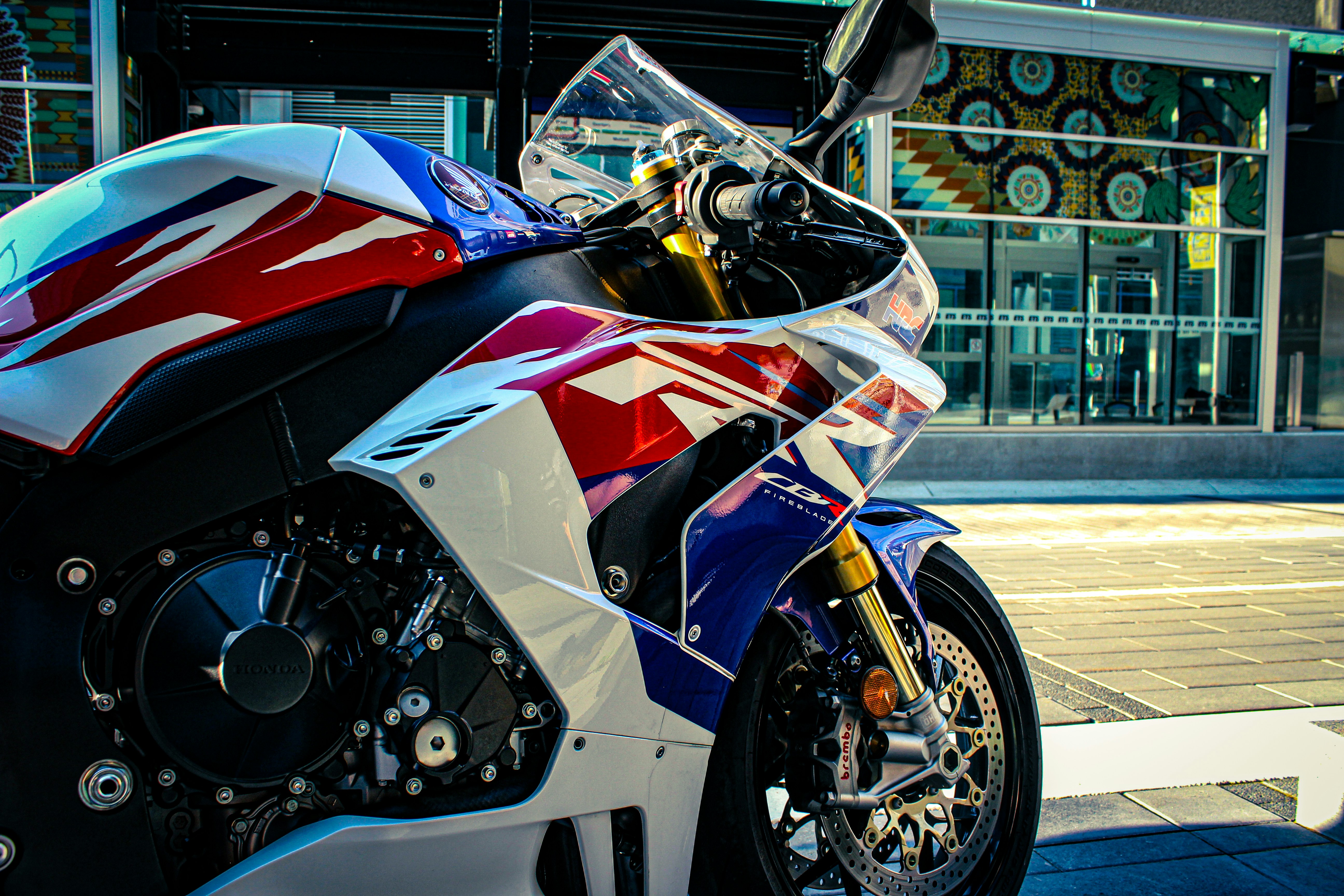 Photo by ronnzymoto
