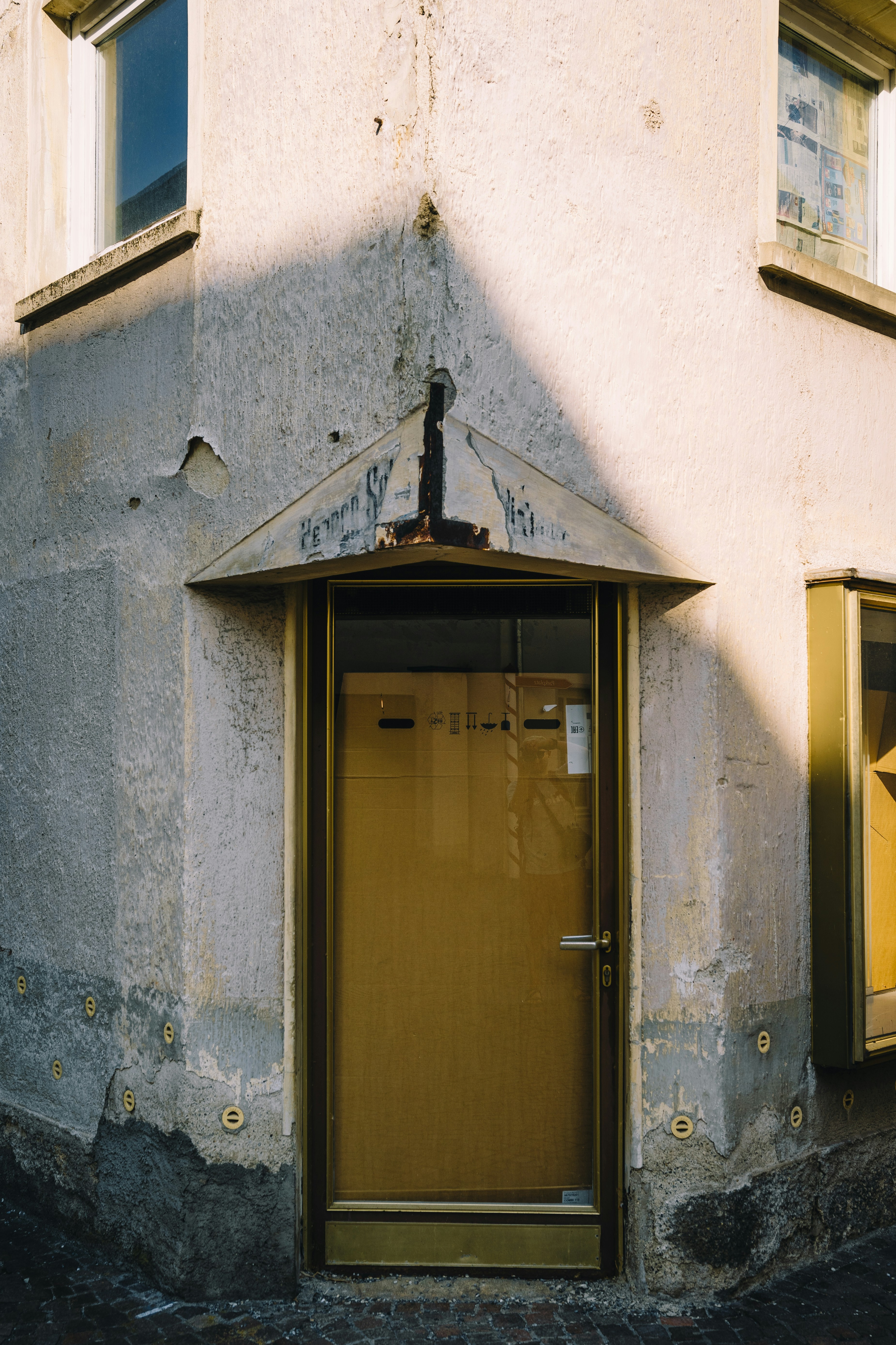 Photo by dermanuskript