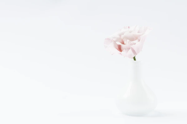 Low vase
