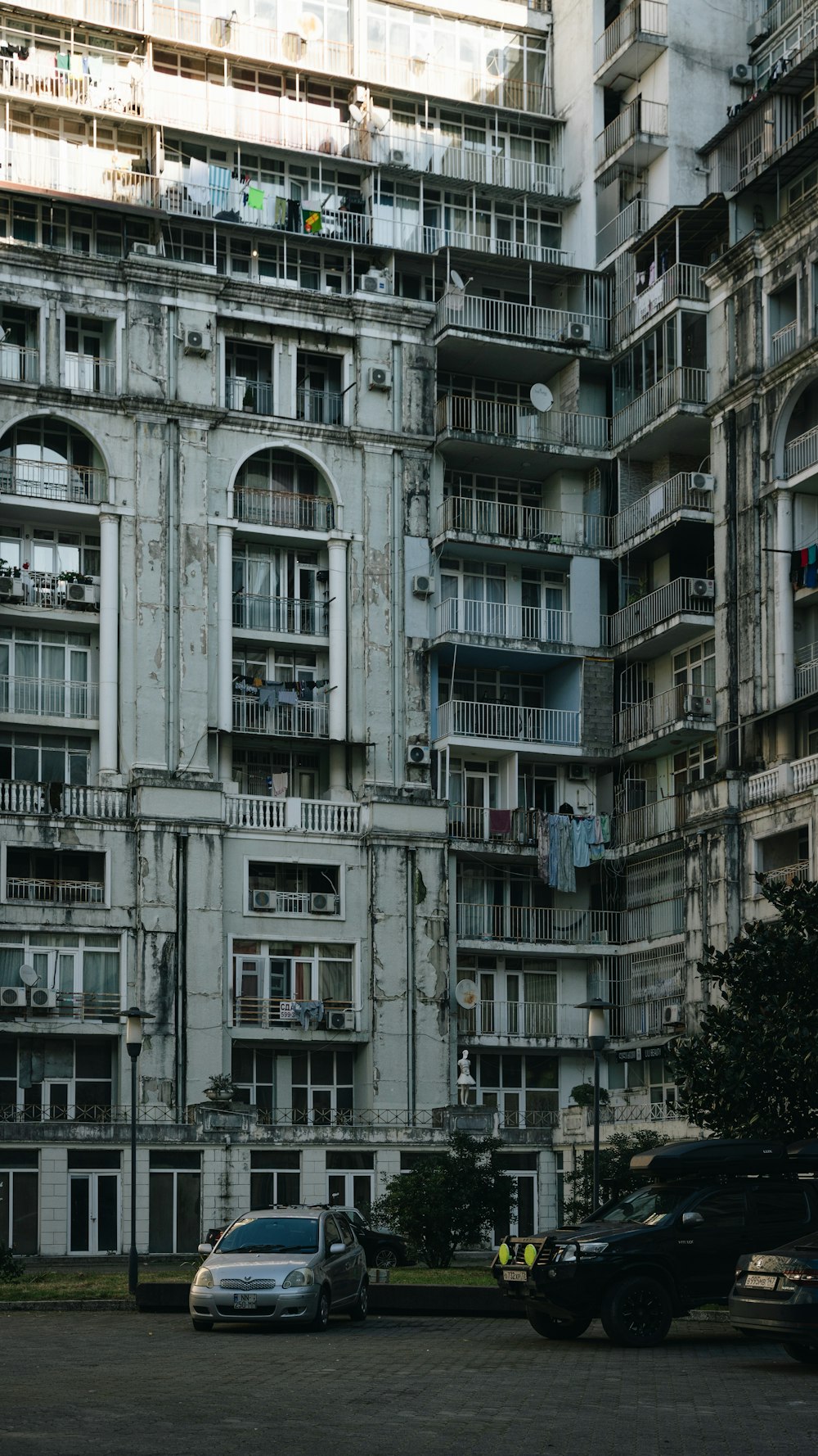 a large building with many balconies and balconies