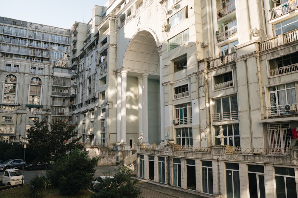 a large building with many windows and balconies