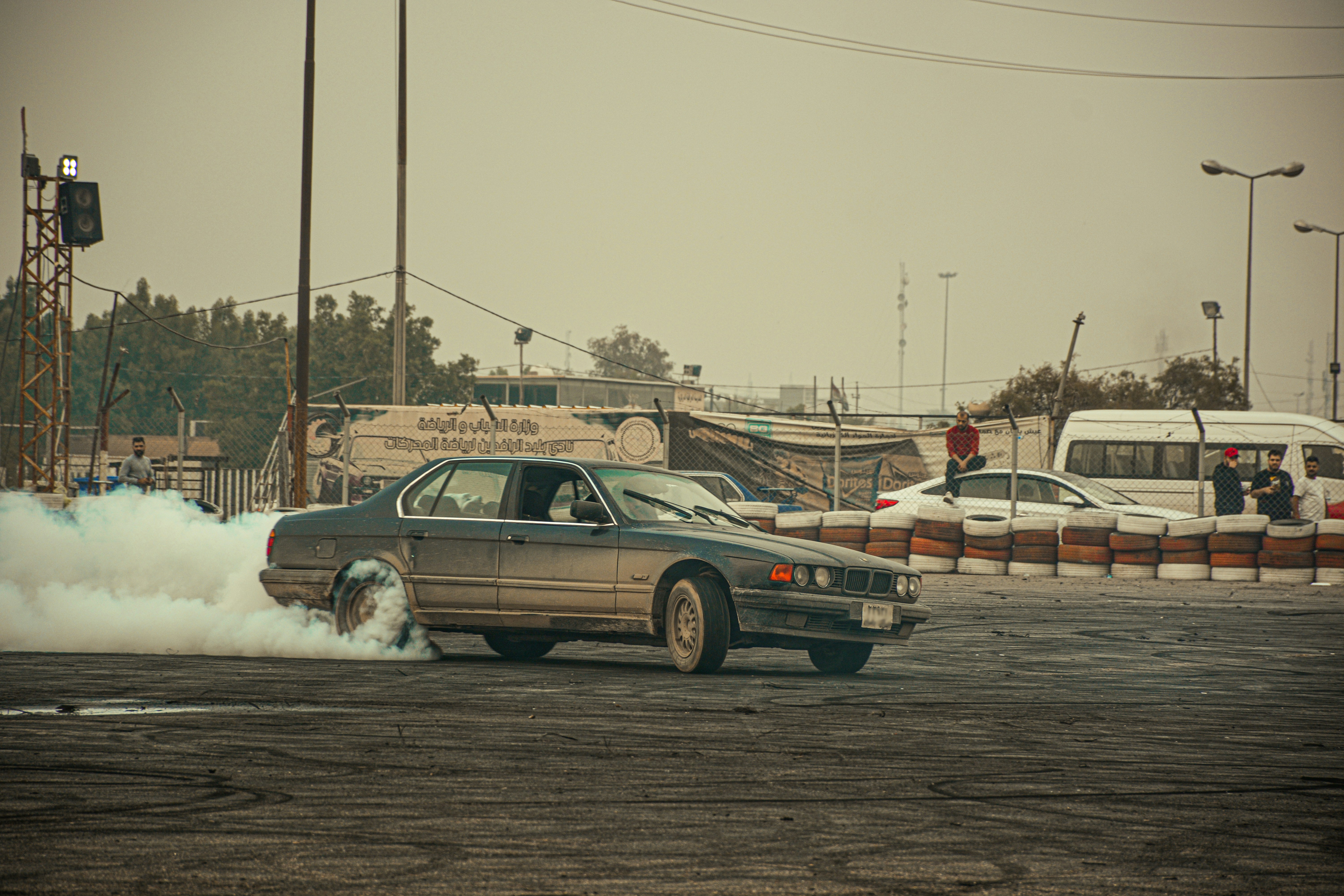 A car engine smoking on the side of a busy highway - sinking fund vs emergency fund