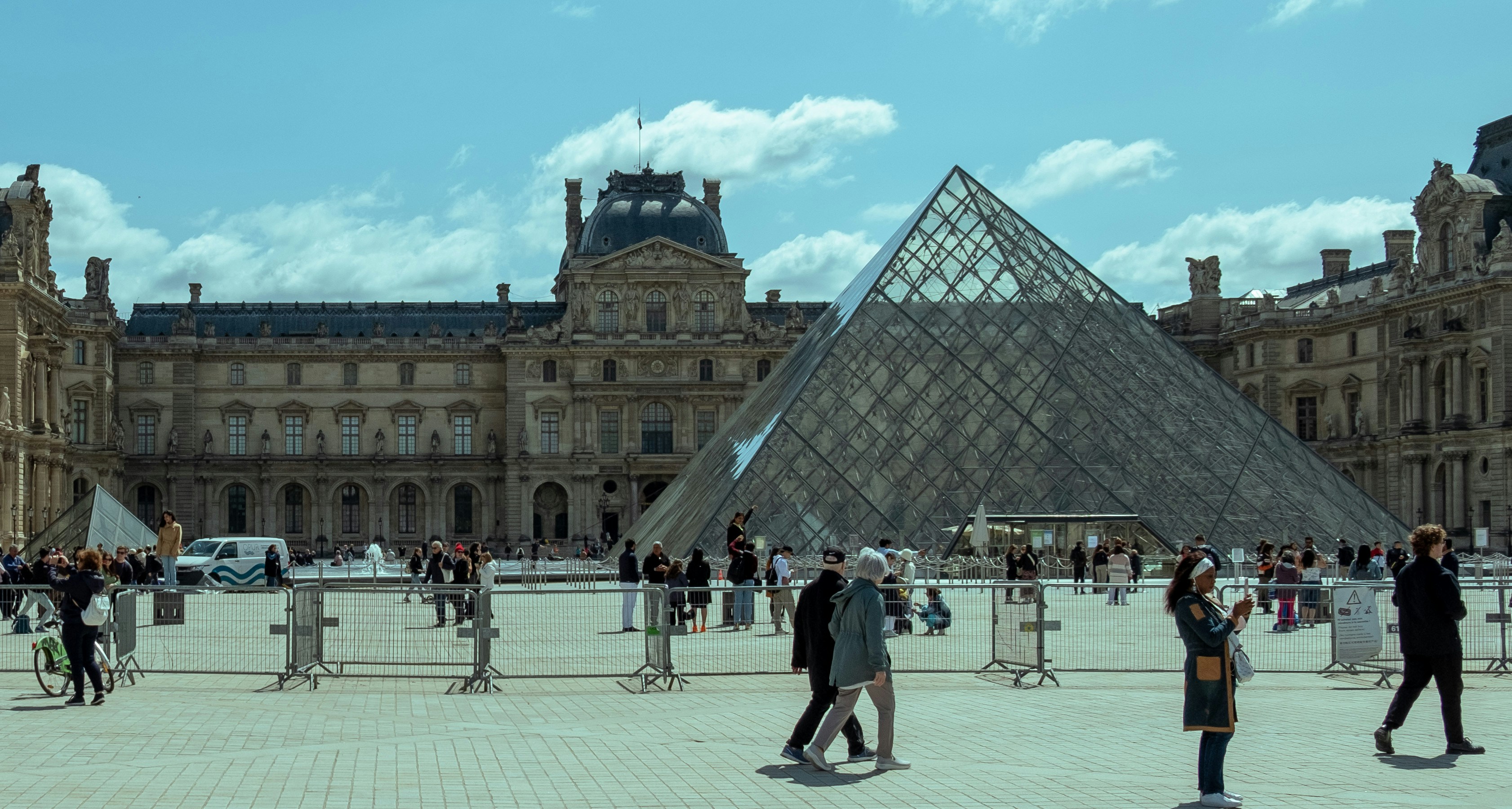 Photo by rafaelmaggion