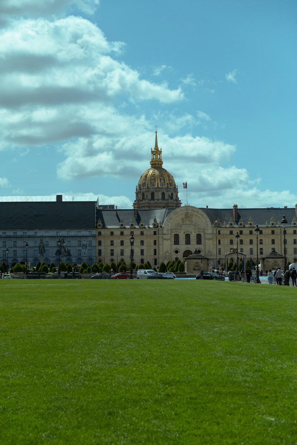 a large building with a golden dome on top of it