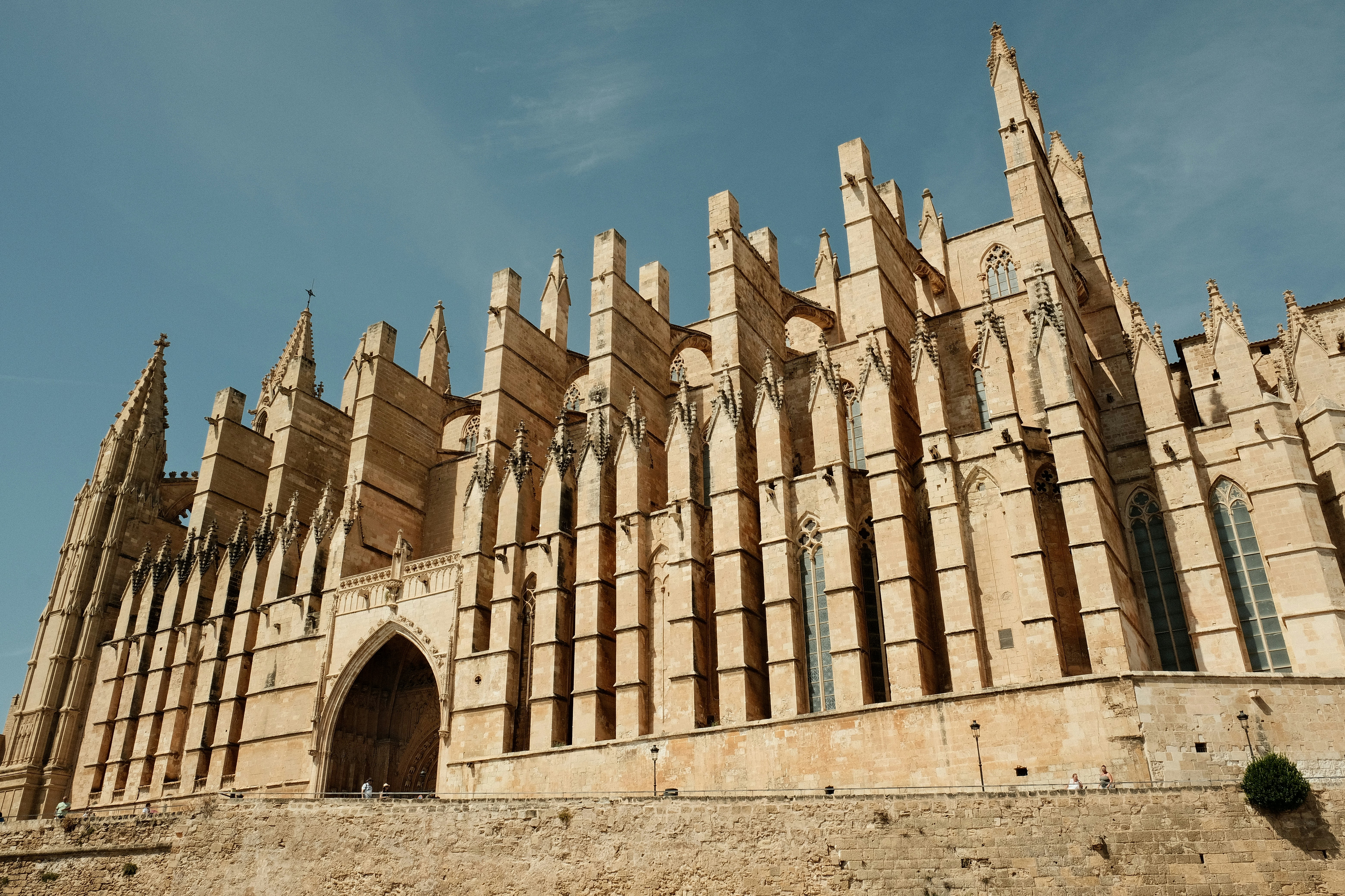 Catedral de Mallorca: Keajaiban Gotik yang Wajib Dikunjungi di Palma de Mallorca