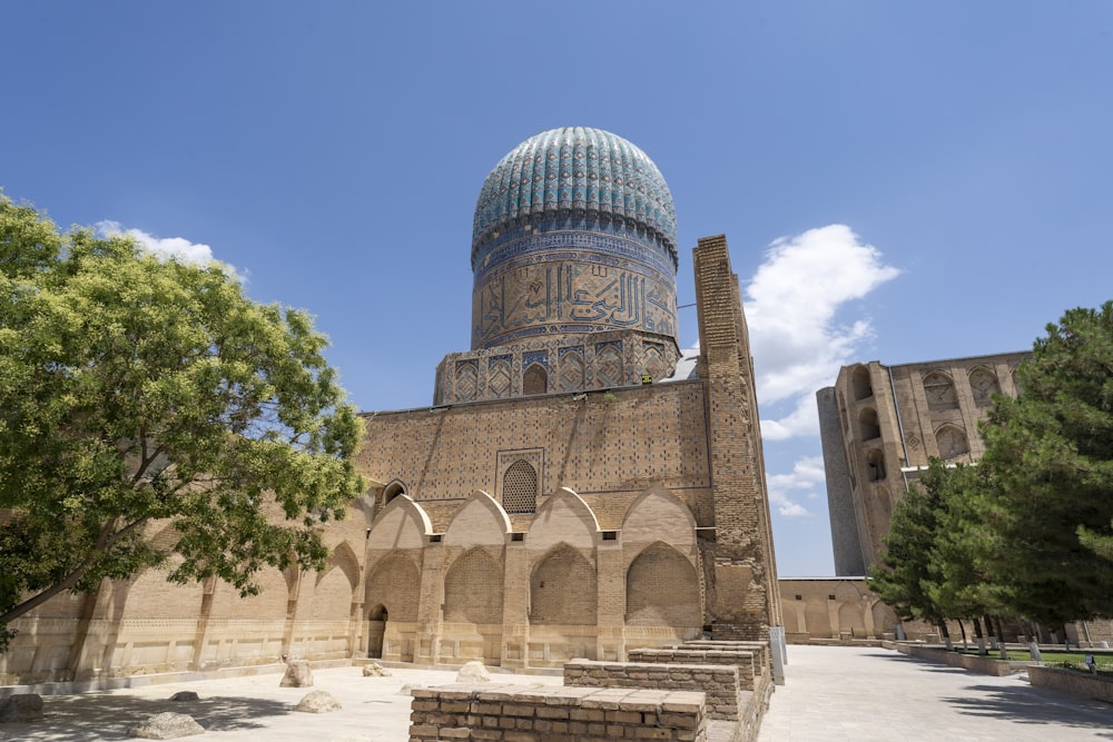 a large building with a dome on top of it